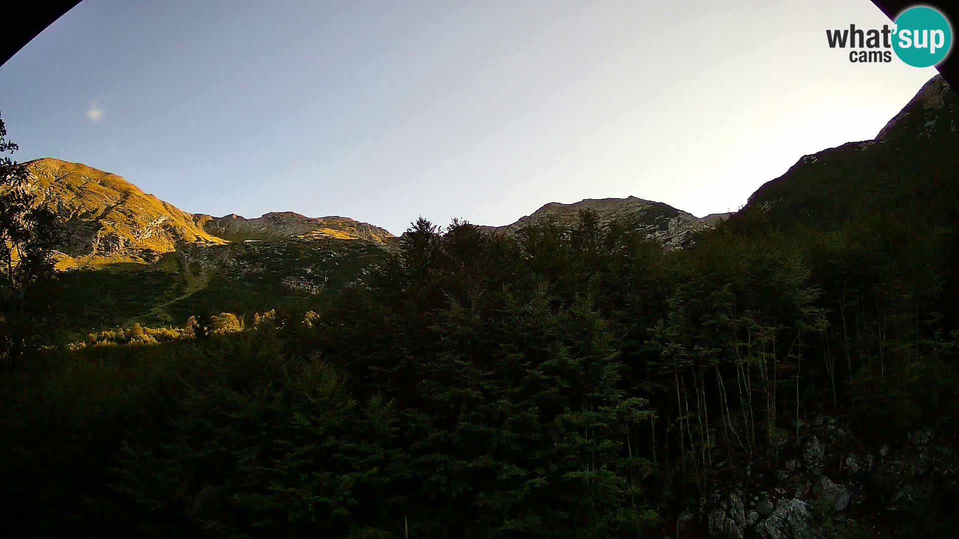 PLANINA RAZOR webcam (1315) | view to Vogel and Globoko