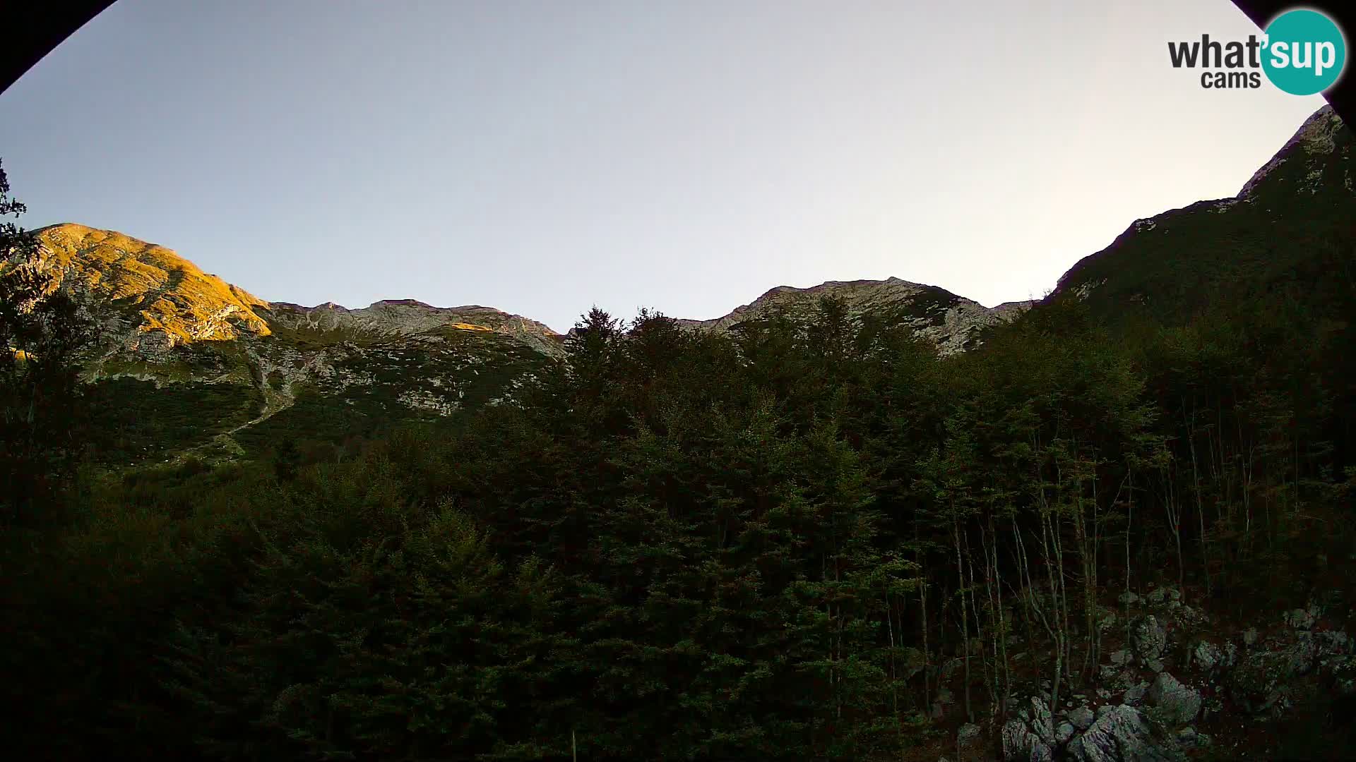 PLANINA RAZOR webcam (1315) | view to Vogel and Globoko