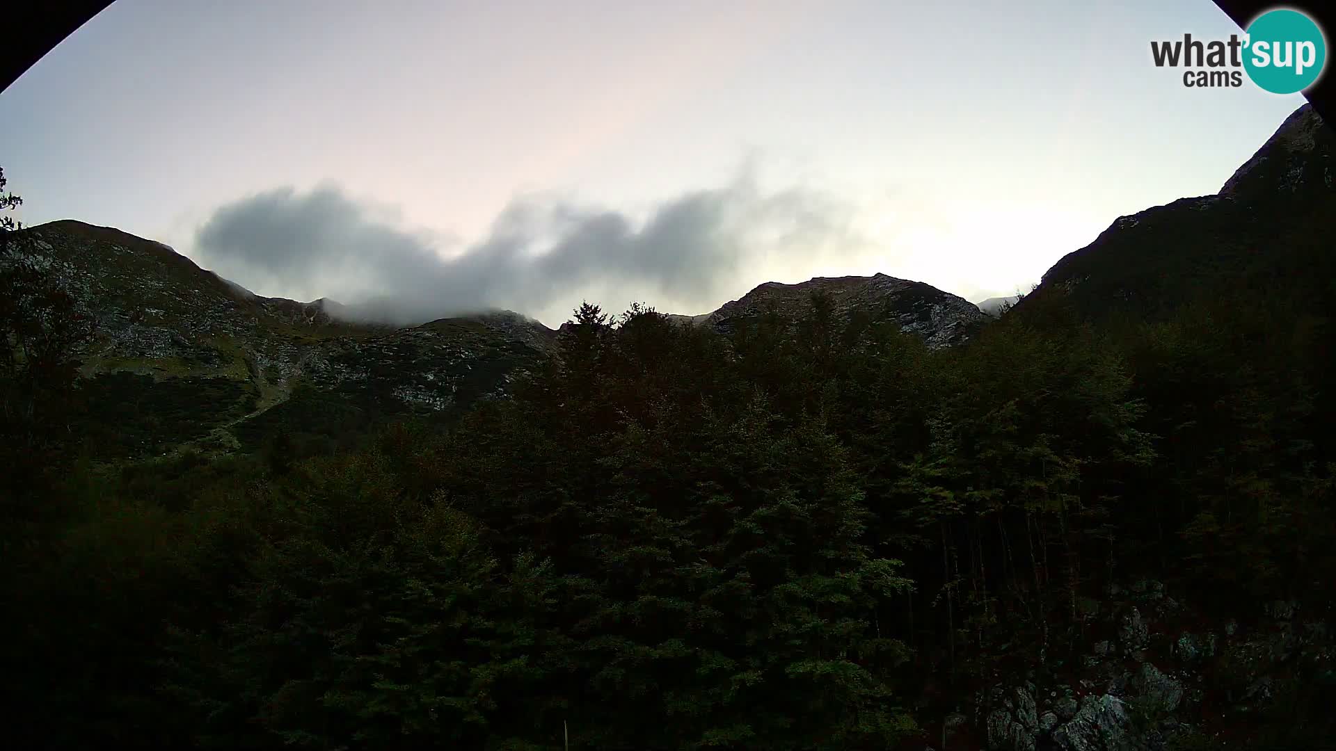 PLANINA RAZOR webcam (1315) | view to Vogel and Globoko