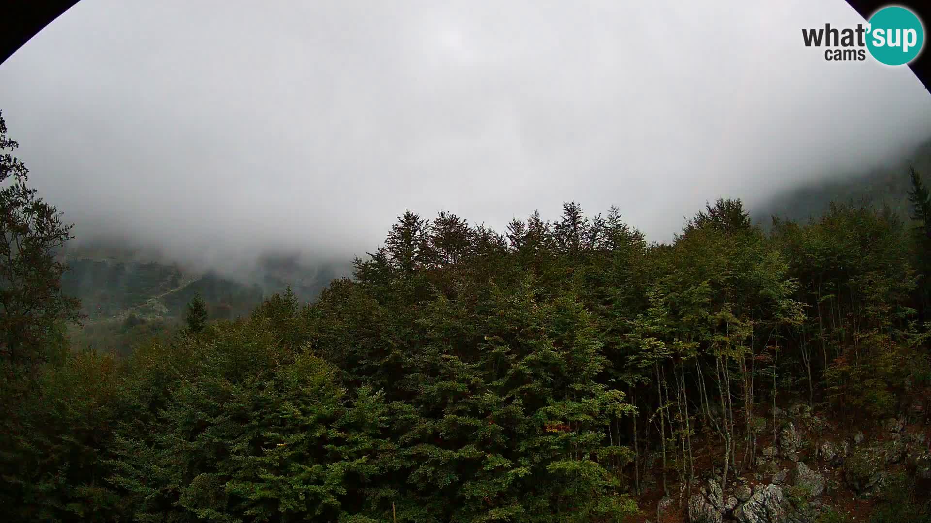 PLANINA RAZOR webcam (1315) | view to Vogel and Globoko