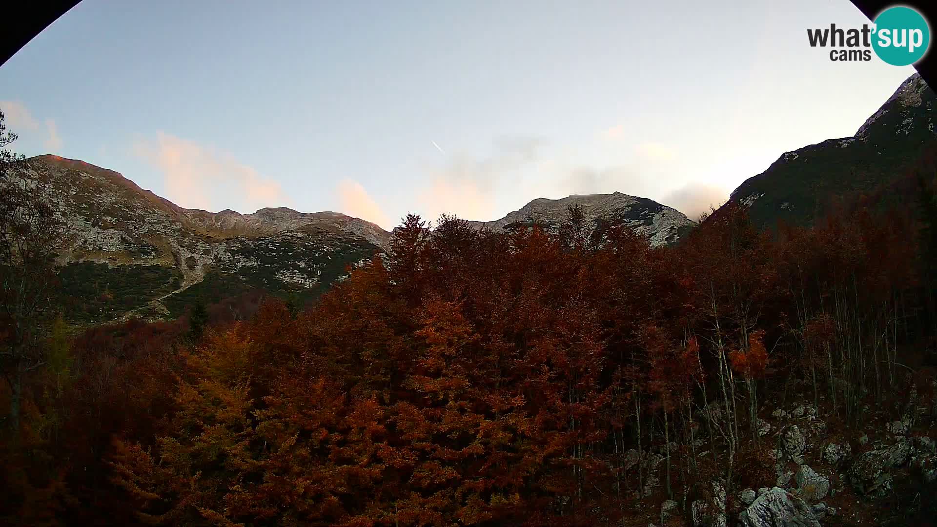 PLANINA RAZOR webcam (1315) | view to Vogel and Globoko