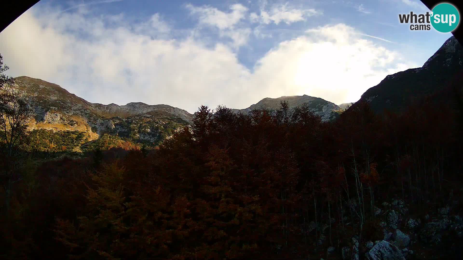 PLANINA RAZOR webcam (1315) | view to Vogel and Globoko