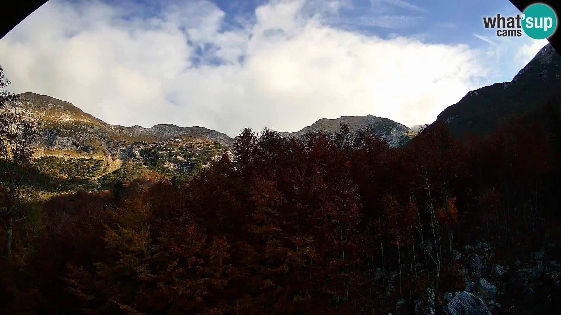 PLANINA RAZOR webcam (1315) | view to Vogel and Globoko