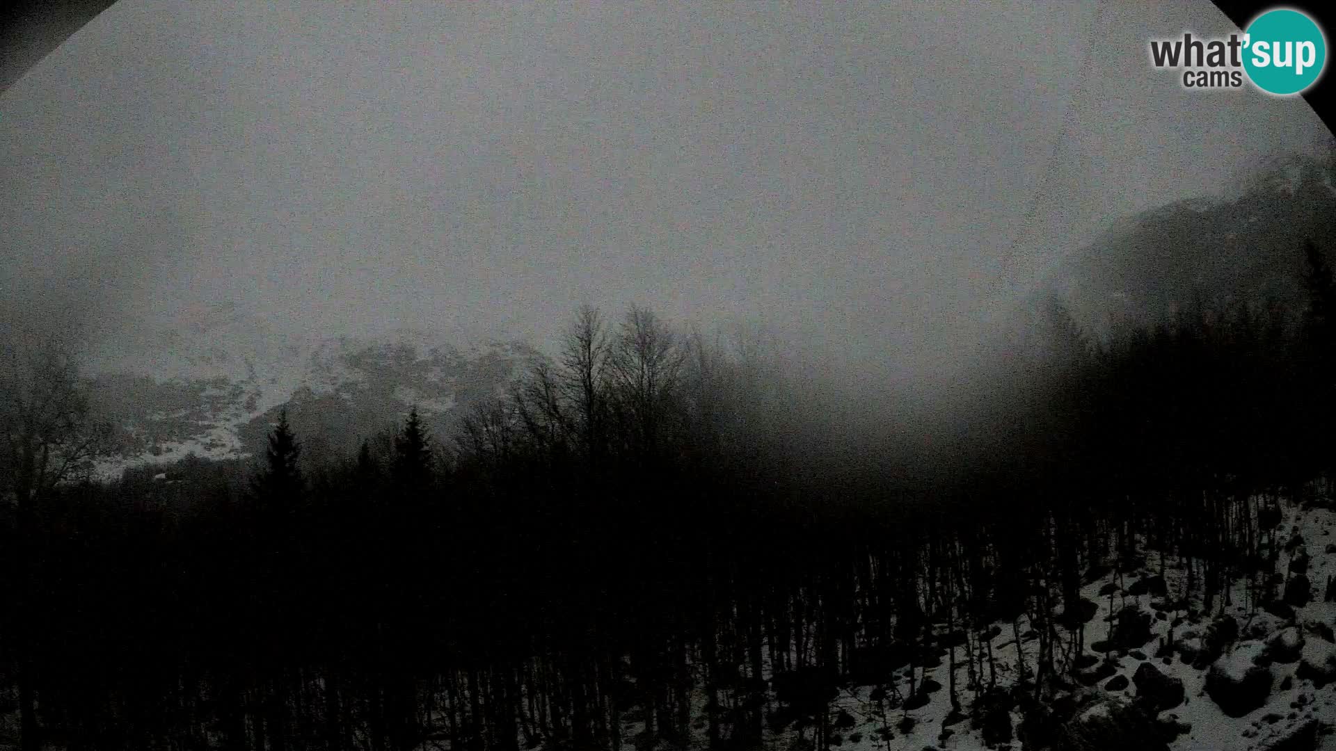 PLANINA RAZOR webcam (1315) | view to Vogel and Globoko