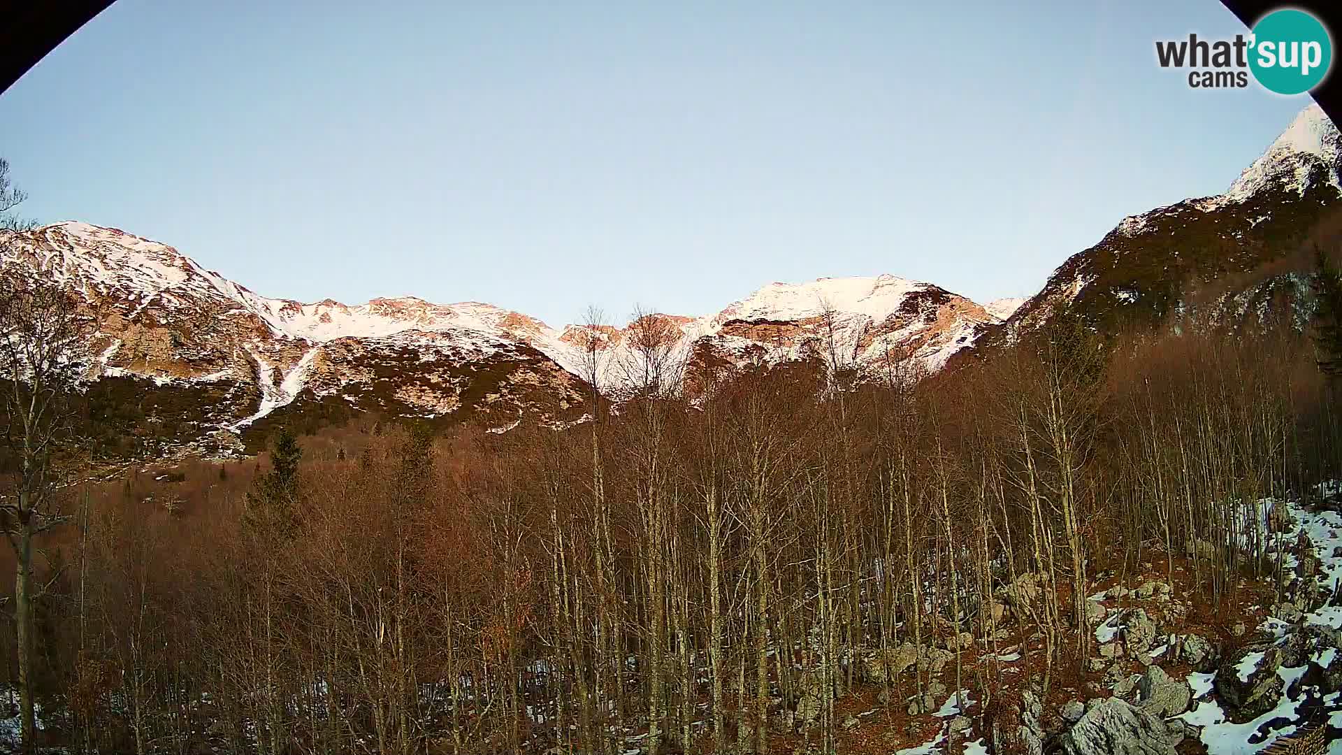 PLANINA RAZOR webcam (1315) | view to Vogel and Globoko