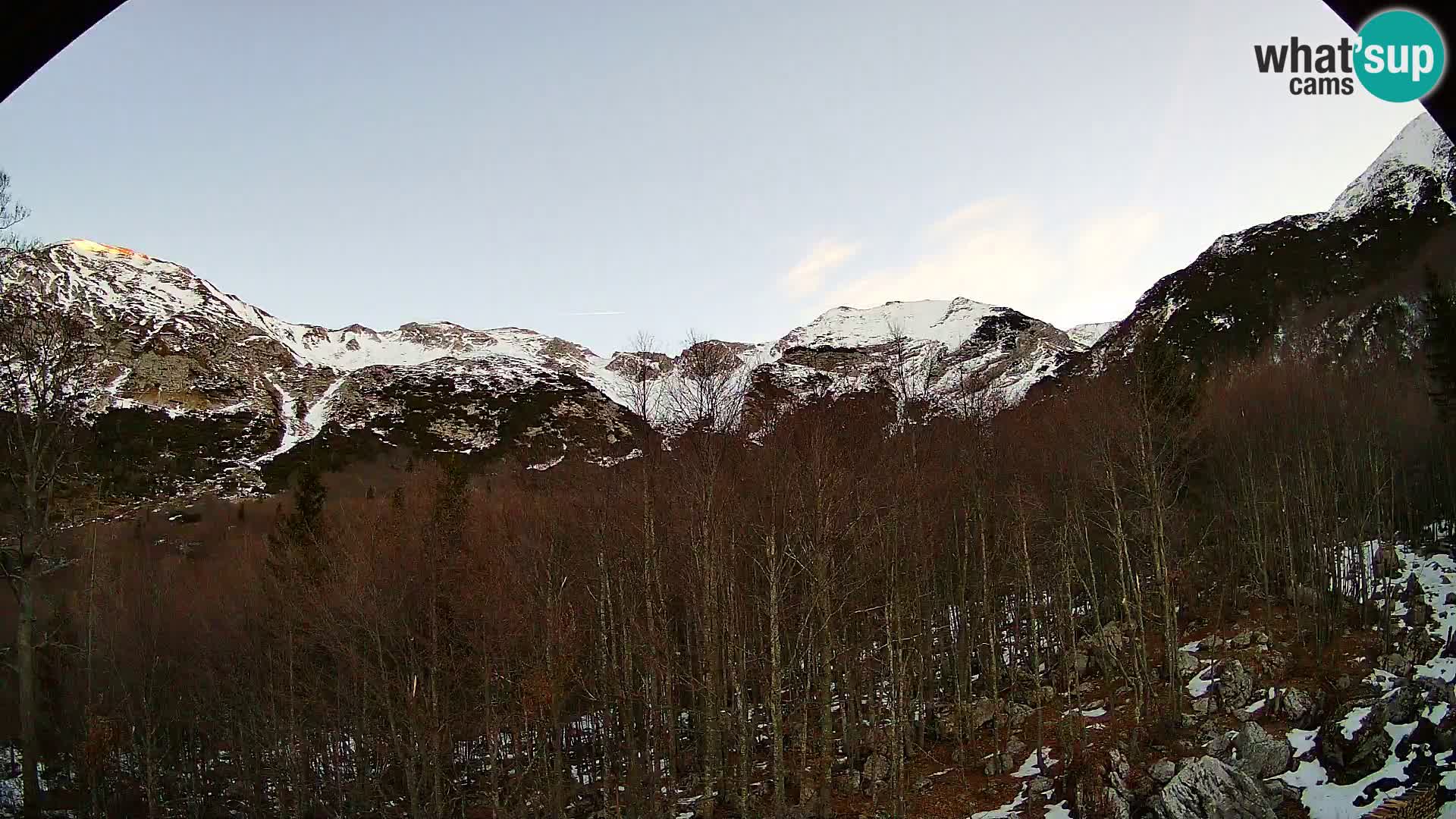 PLANINA RAZOR webcam (1315) | view to Vogel and Globoko