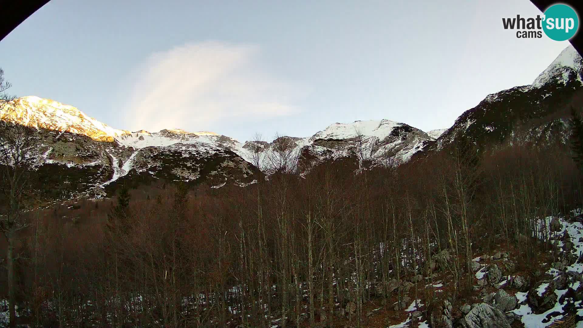 PLANINA RAZOR webcam (1315) | view to Vogel and Globoko