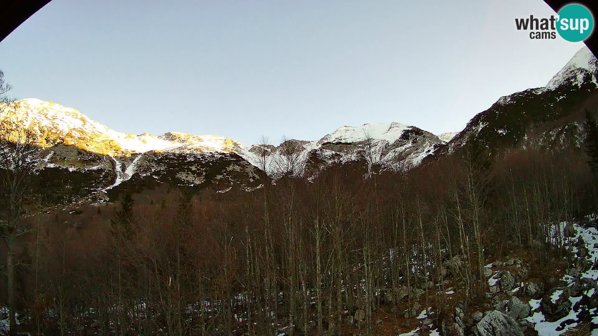 PLANINA RAZOR webcam (1315) | view to Vogel and Globoko