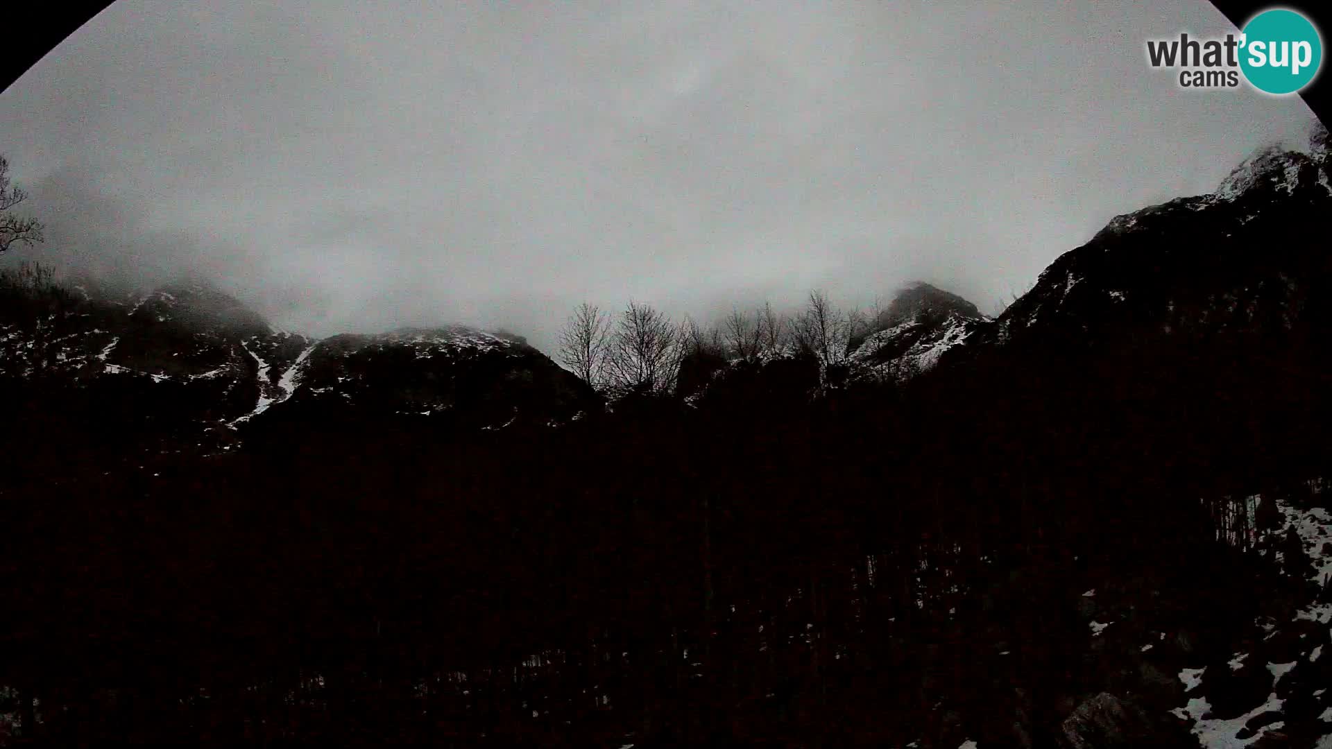 PLANINA RAZOR webcam (1315) | view to Vogel and Globoko