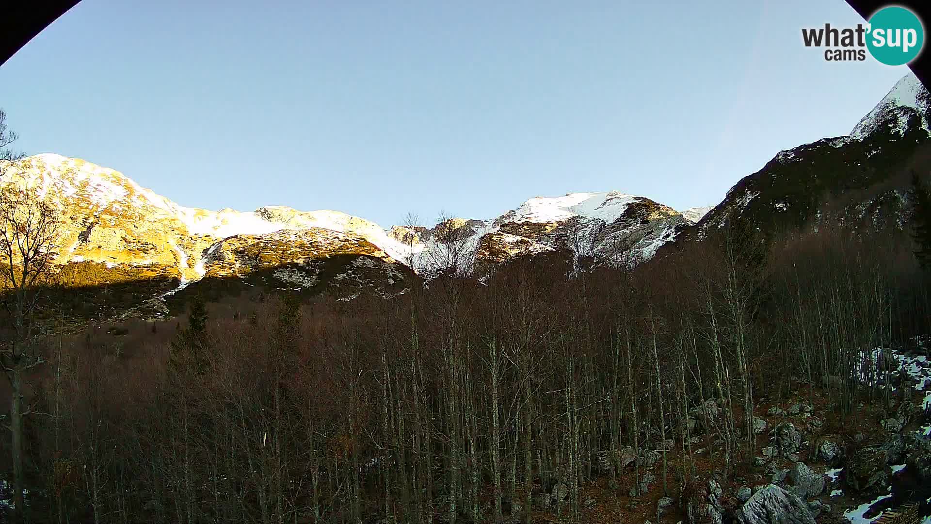 PLANINA RAZOR webcam (1315) | view to Vogel and Globoko