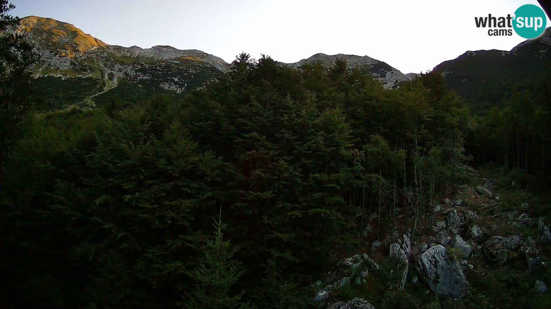 PLANINA RAZOR webcam (1315) | view to Vogel and Globoko
