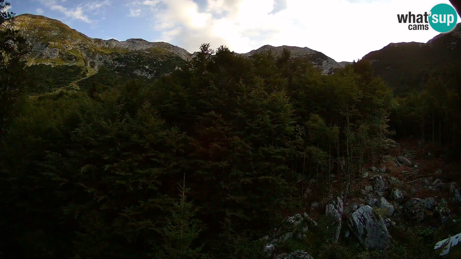 PLANINA RAZOR webcam (1315) | view to Vogel and Globoko