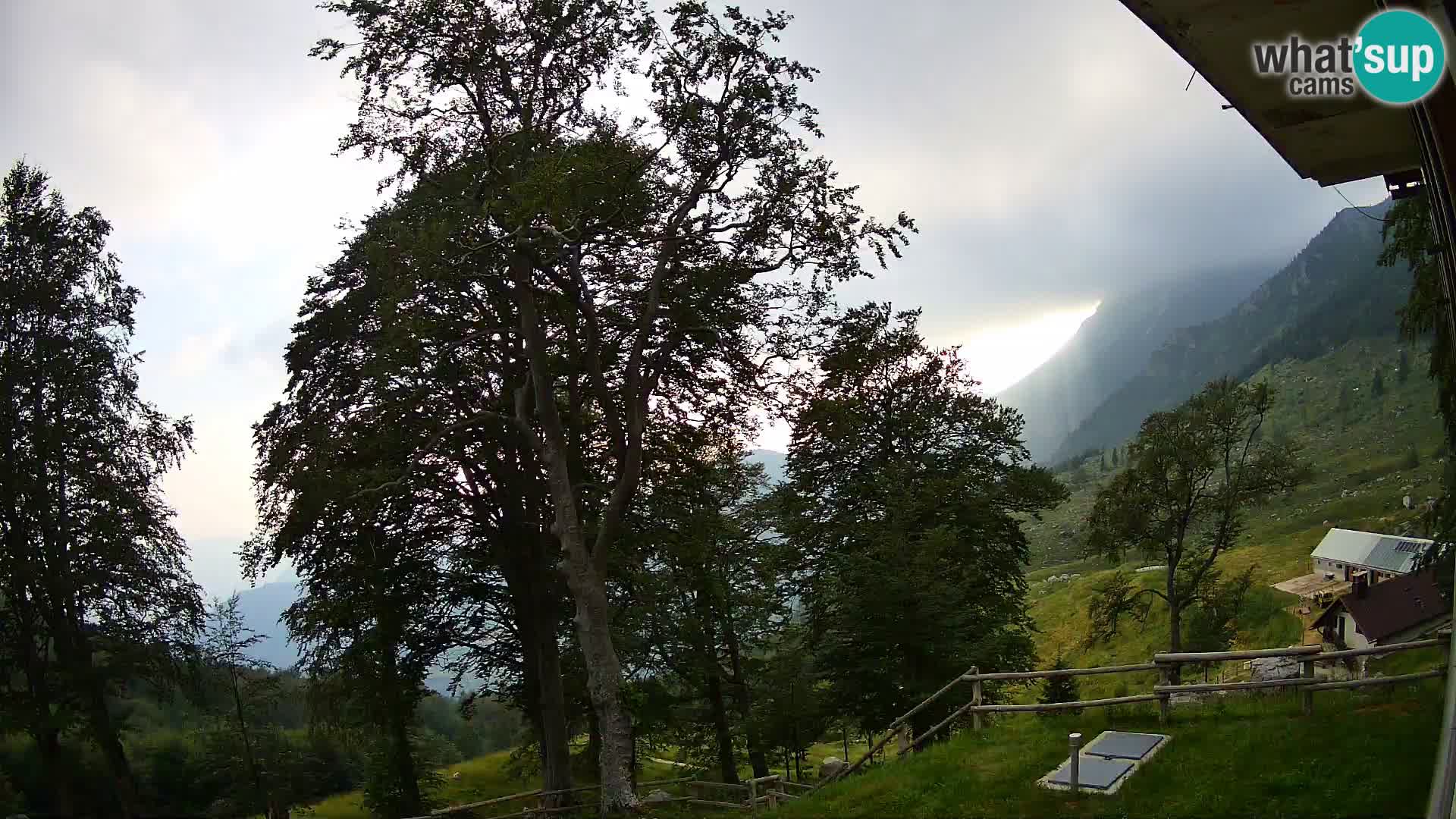 Planina Razor Mountain Hut live cam (1315) | view to Tolminski Migovec