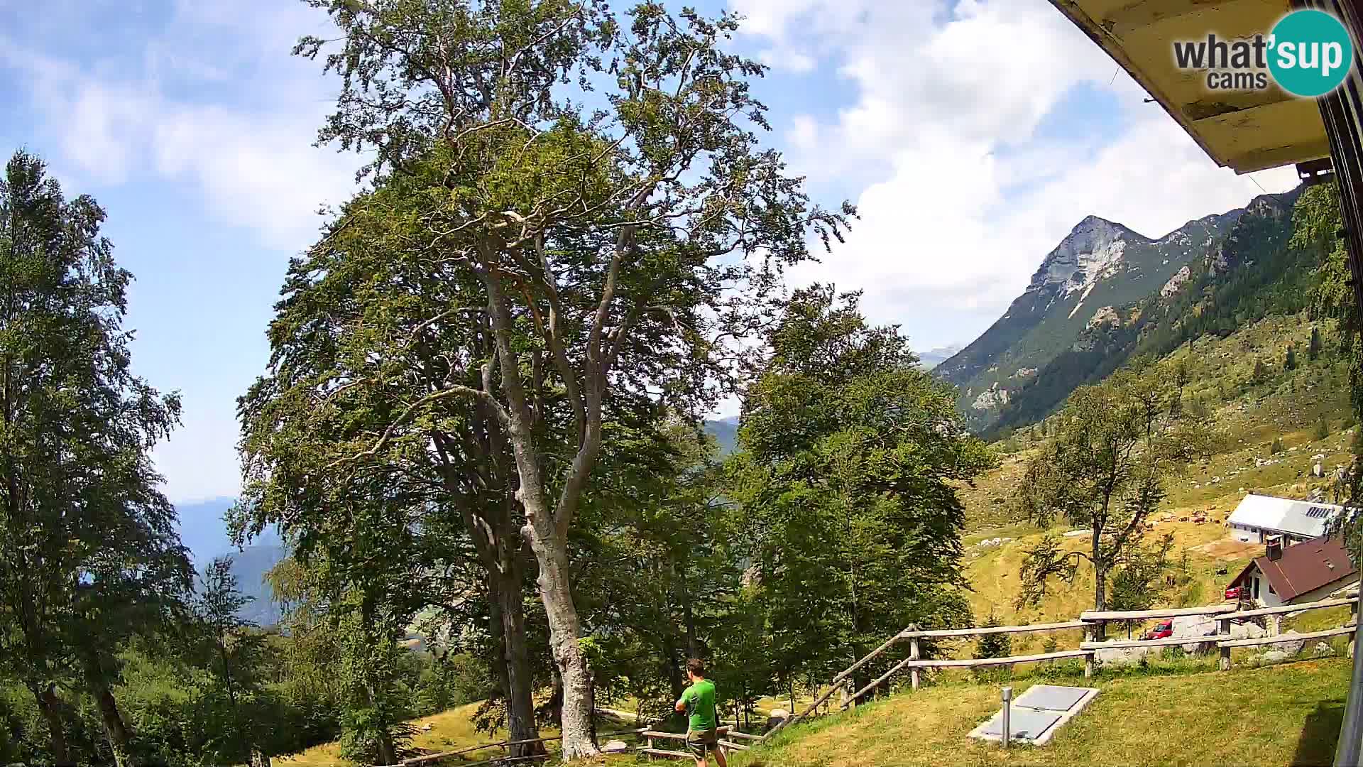 Planina Razor Mountain Hut live cam (1315) | view to Tolminski Migovec