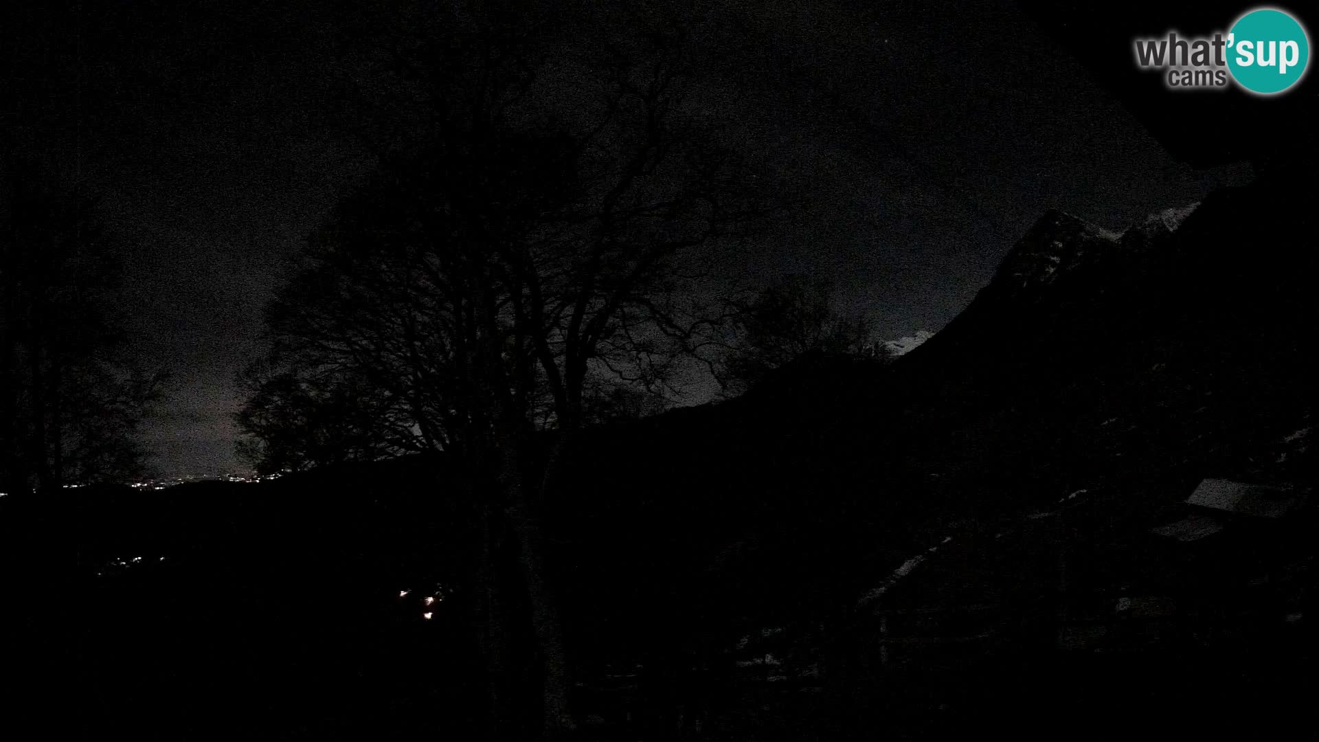 Refuge de la montagne Planina Razor caméra en direct (1315) | vue sur Tolminski Migovec