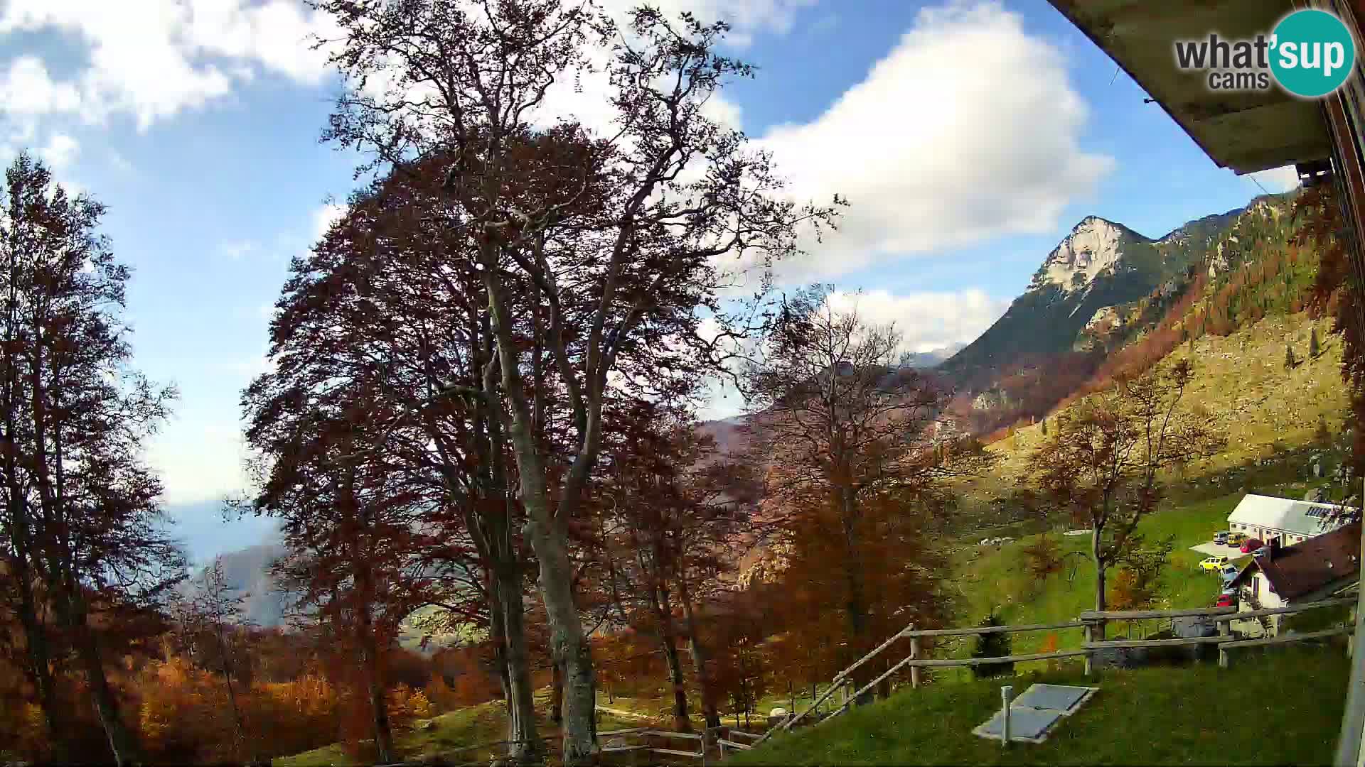Refuge de la montagne Planina Razor caméra en direct (1315) | vue sur Tolminski Migovec