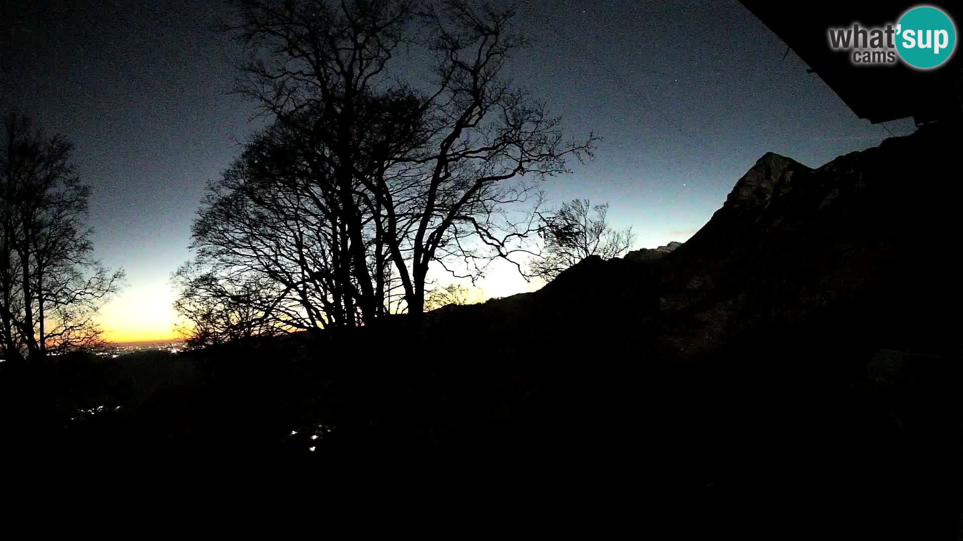 Refuge de la montagne Planina Razor caméra en direct (1315) | vue sur Tolminski Migovec