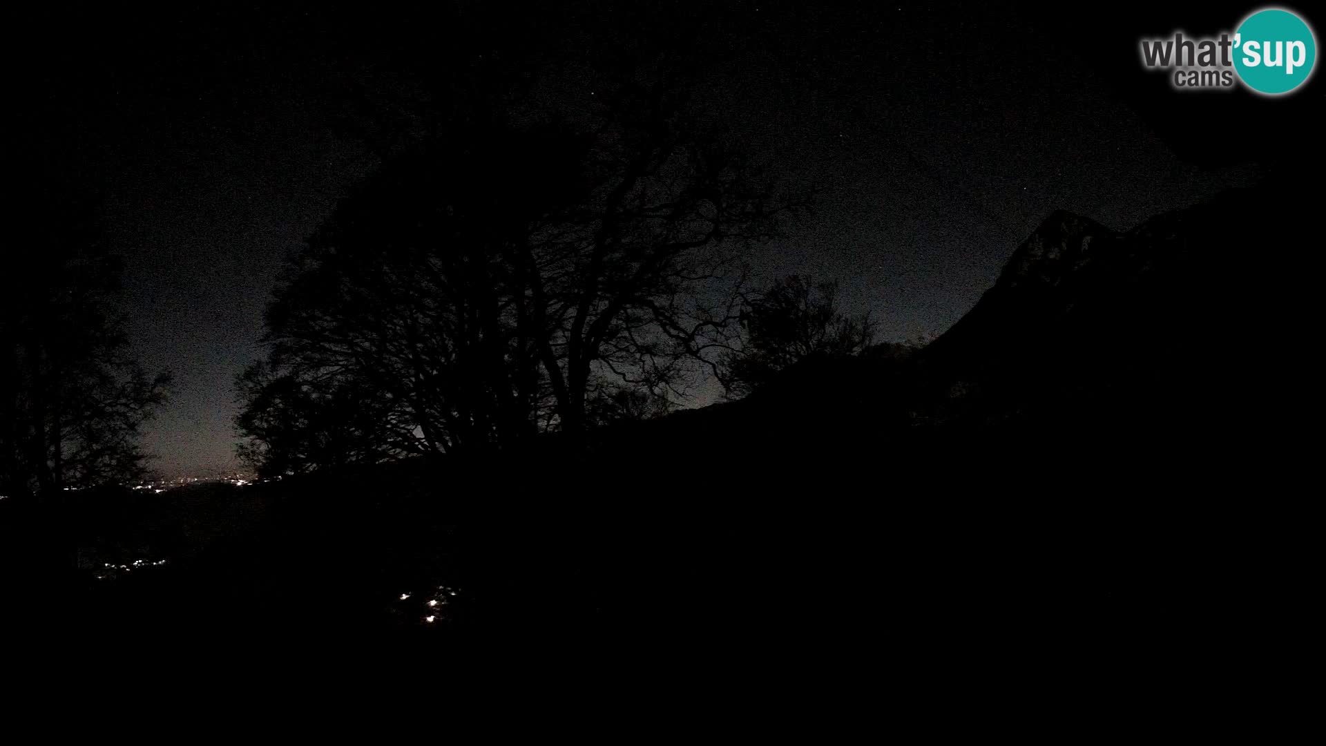 Planinarski dom na planini Razor (1315) | Pogled na Tolminski Migovec