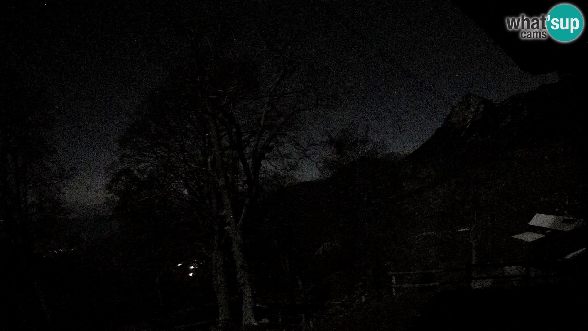 Baita di montagna Planina Razor webcam (1315) | vista su Tolminski Migovec