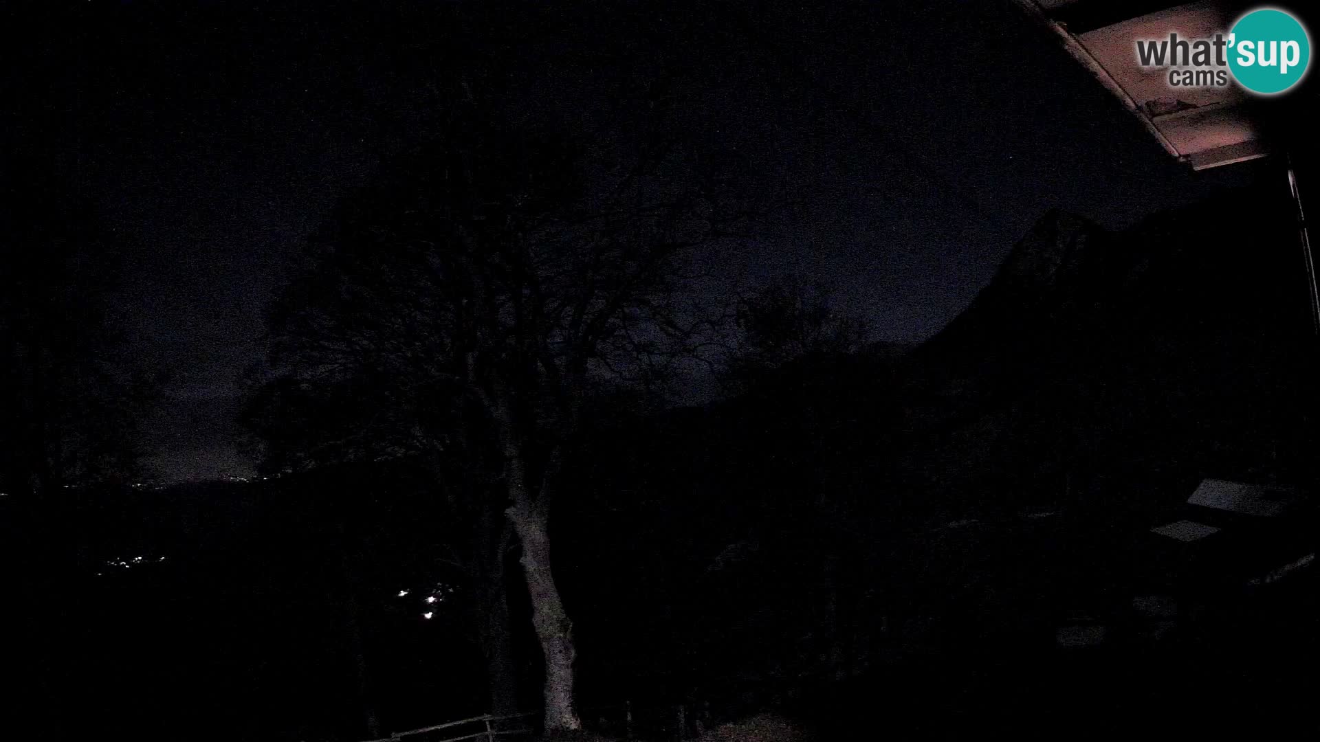 Baita di montagna Planina Razor webcam (1315) | vista su Tolminski Migovec