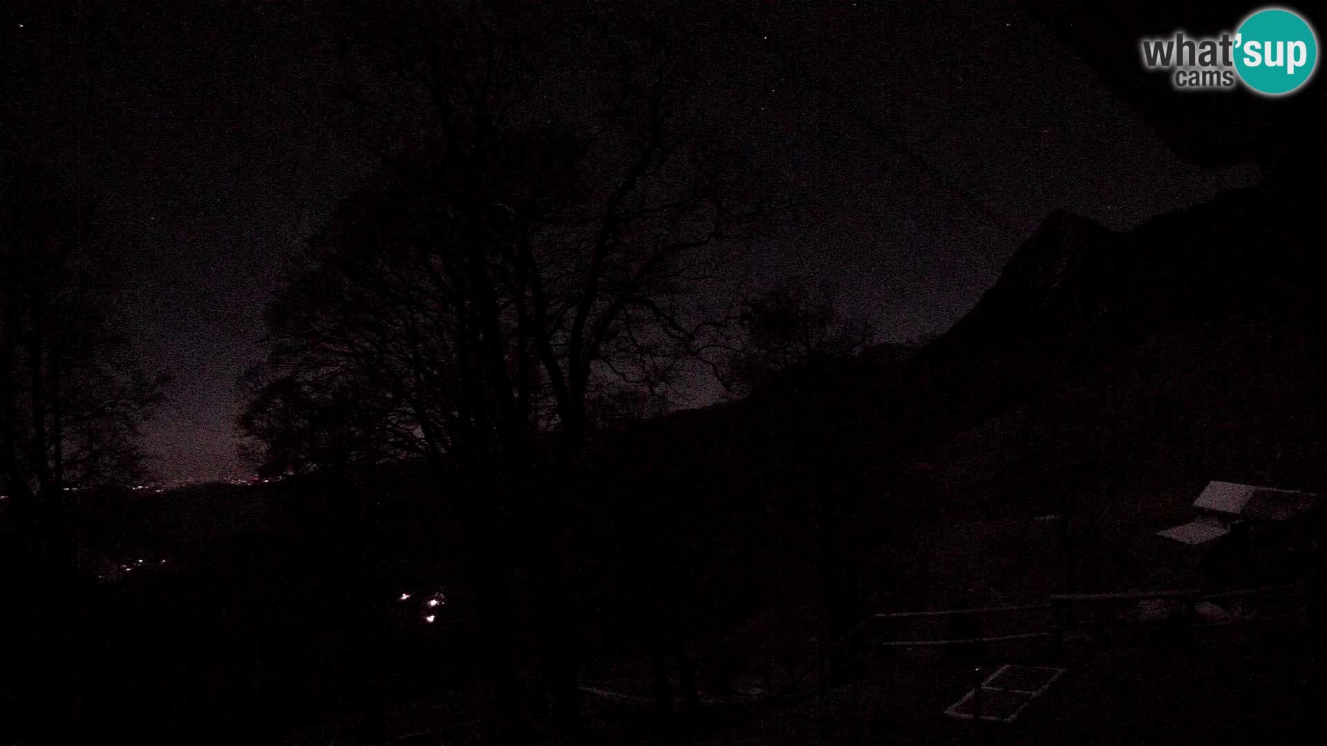 Refuge de la montagne Planina Razor caméra en direct (1315) | vue sur Tolminski Migovec