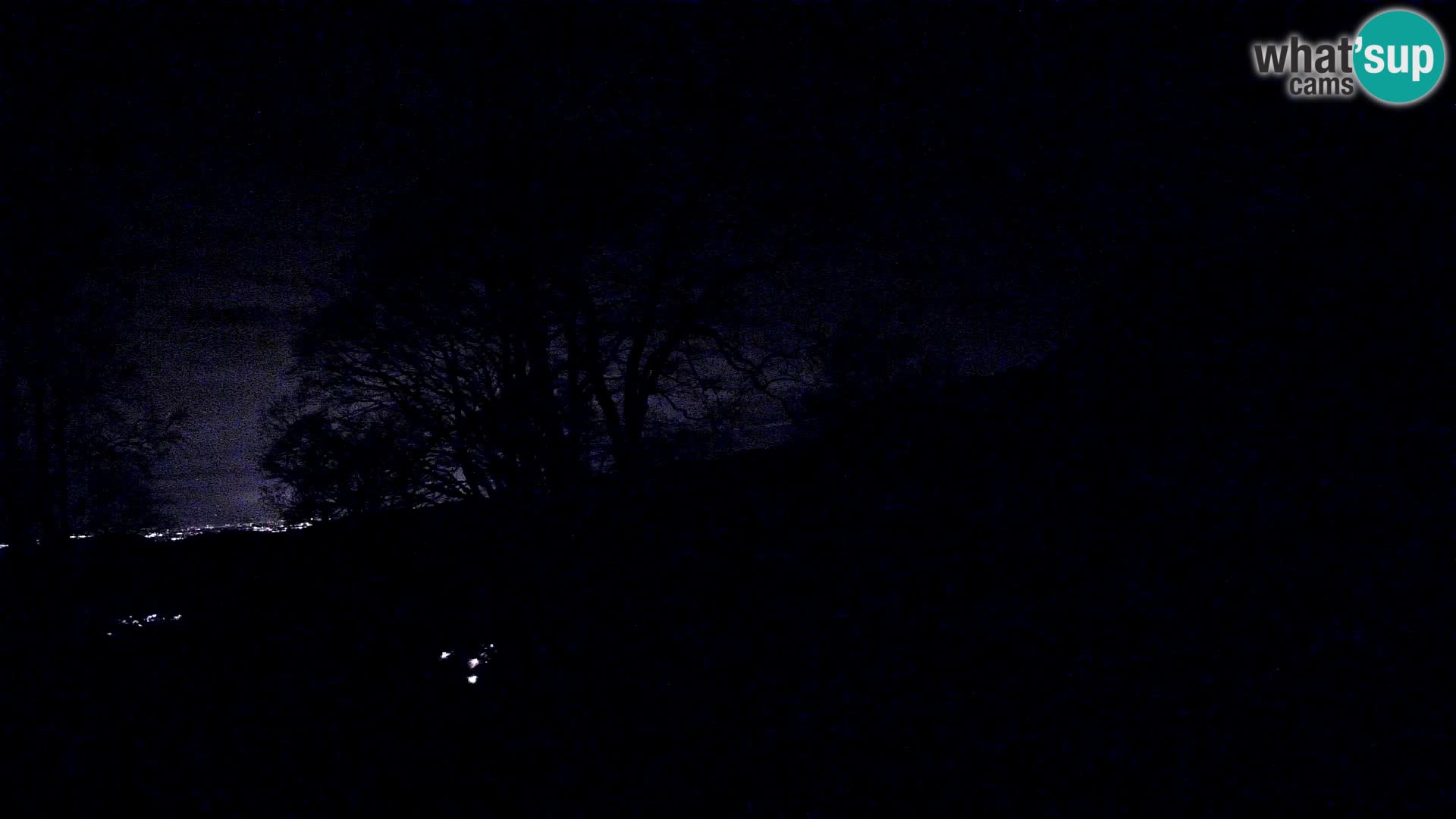 Planinarski dom na planini Razor (1315) | Pogled na Tolminski Migovec