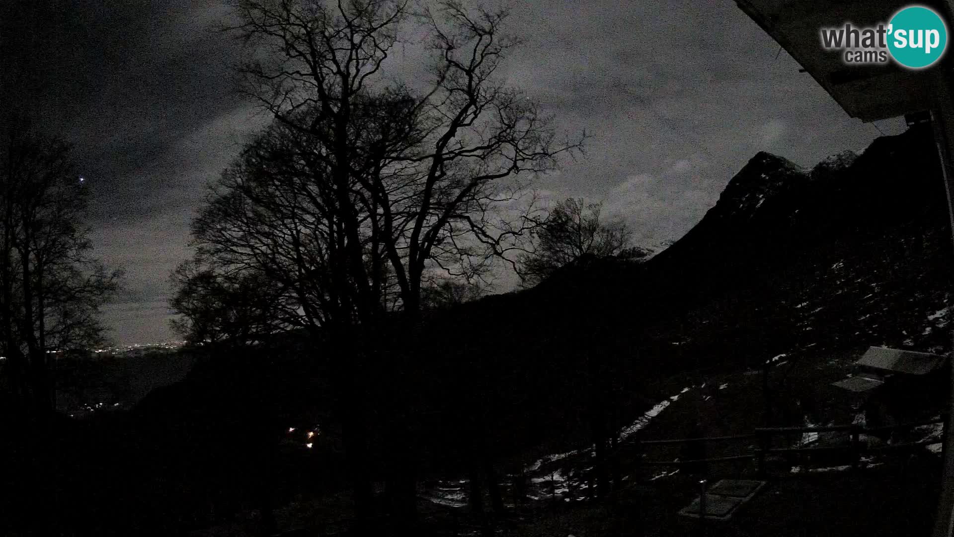 Baita di montagna Planina Razor webcam (1315) | vista su Tolminski Migovec