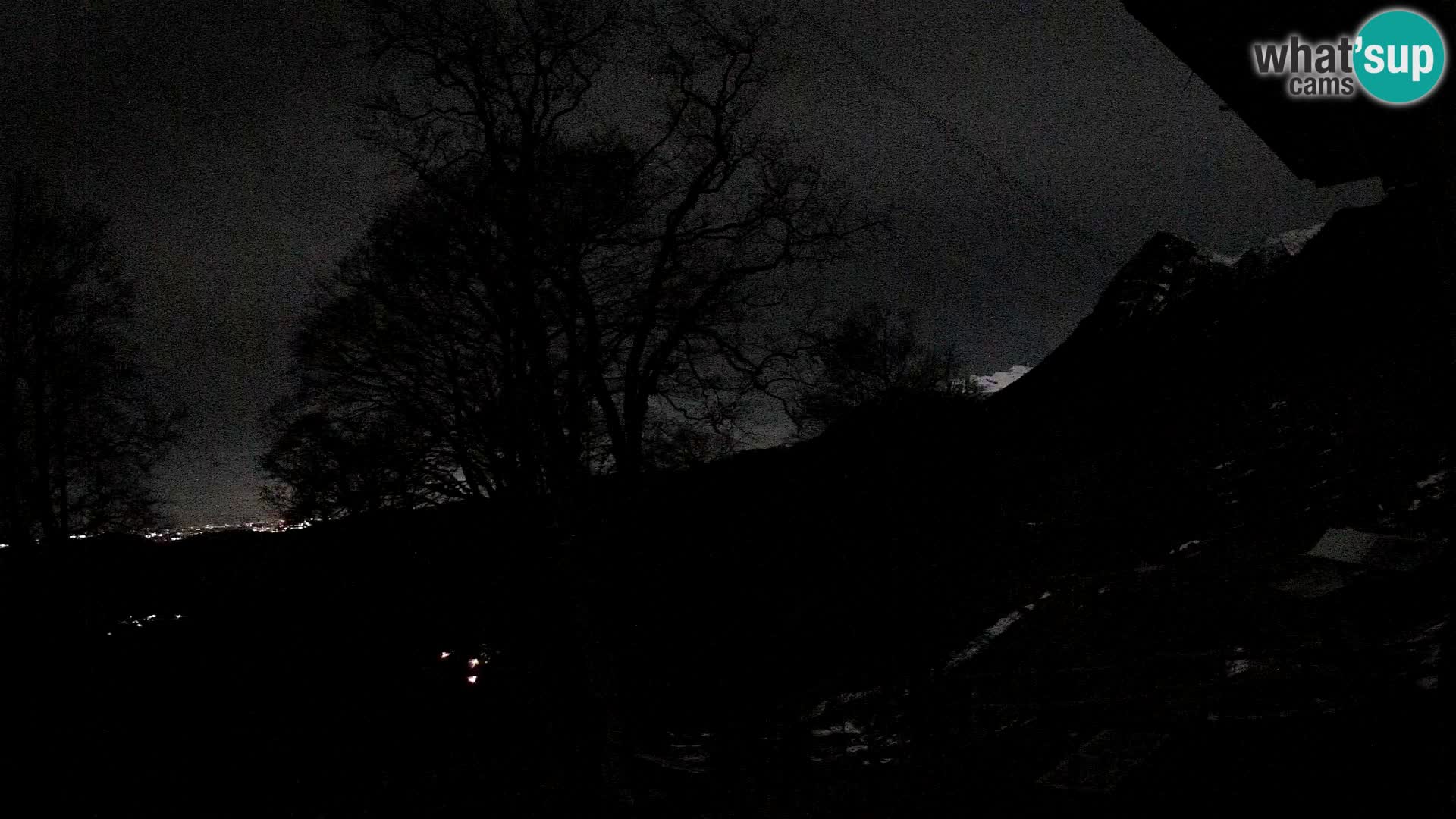 Baita di montagna Planina Razor webcam (1315) | vista su Tolminski Migovec