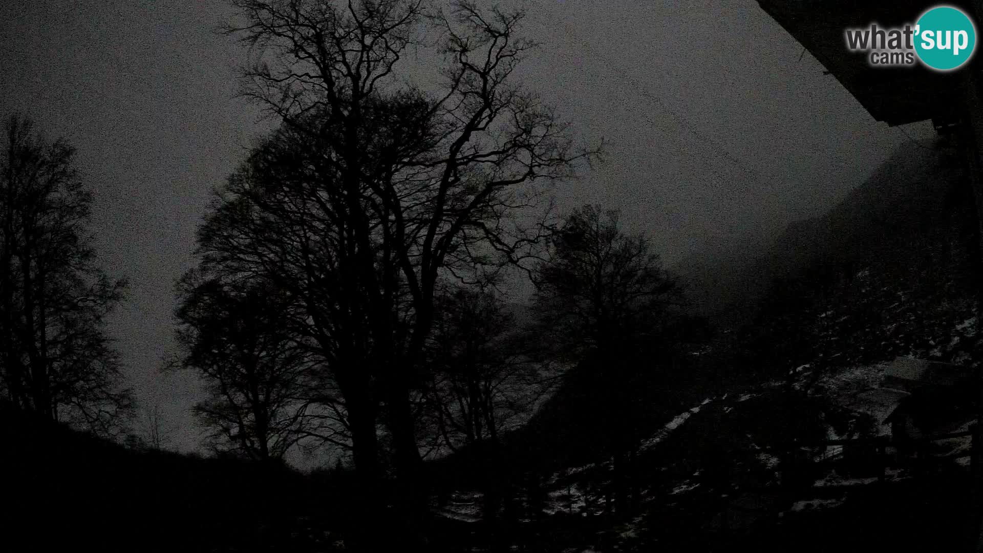 Refuge de la montagne Planina Razor caméra en direct (1315) | vue sur Tolminski Migovec