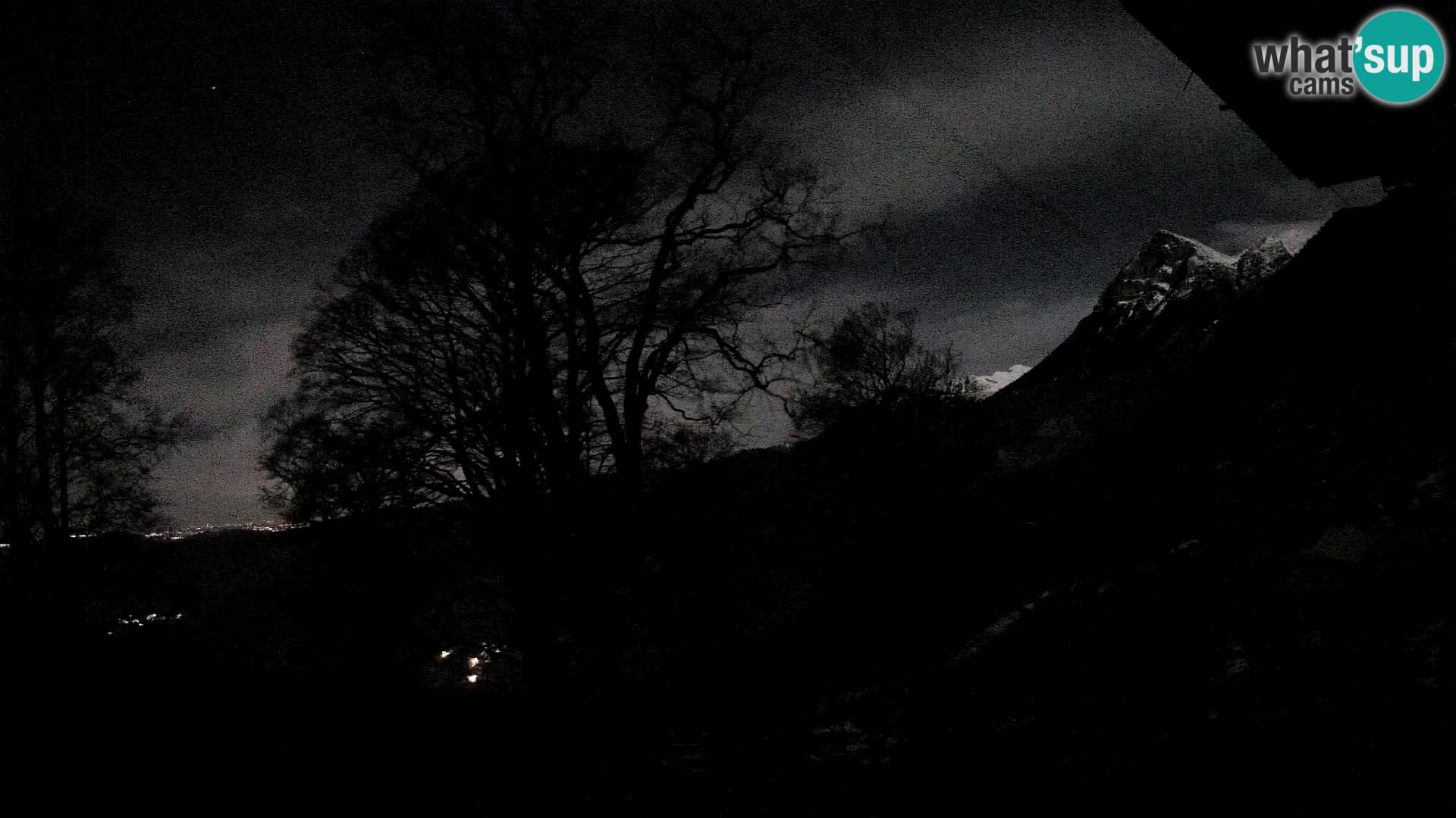 Baita di montagna Planina Razor webcam (1315) | vista su Tolminski Migovec