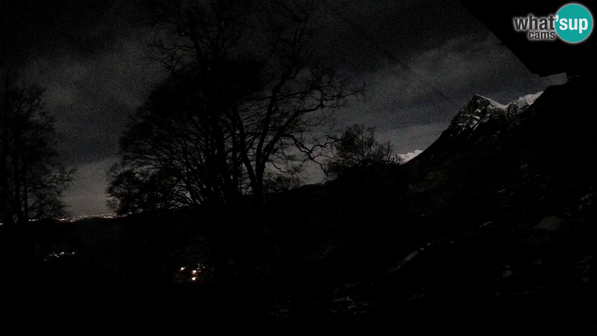 Refuge de la montagne Planina Razor caméra en direct (1315) | vue sur Tolminski Migovec