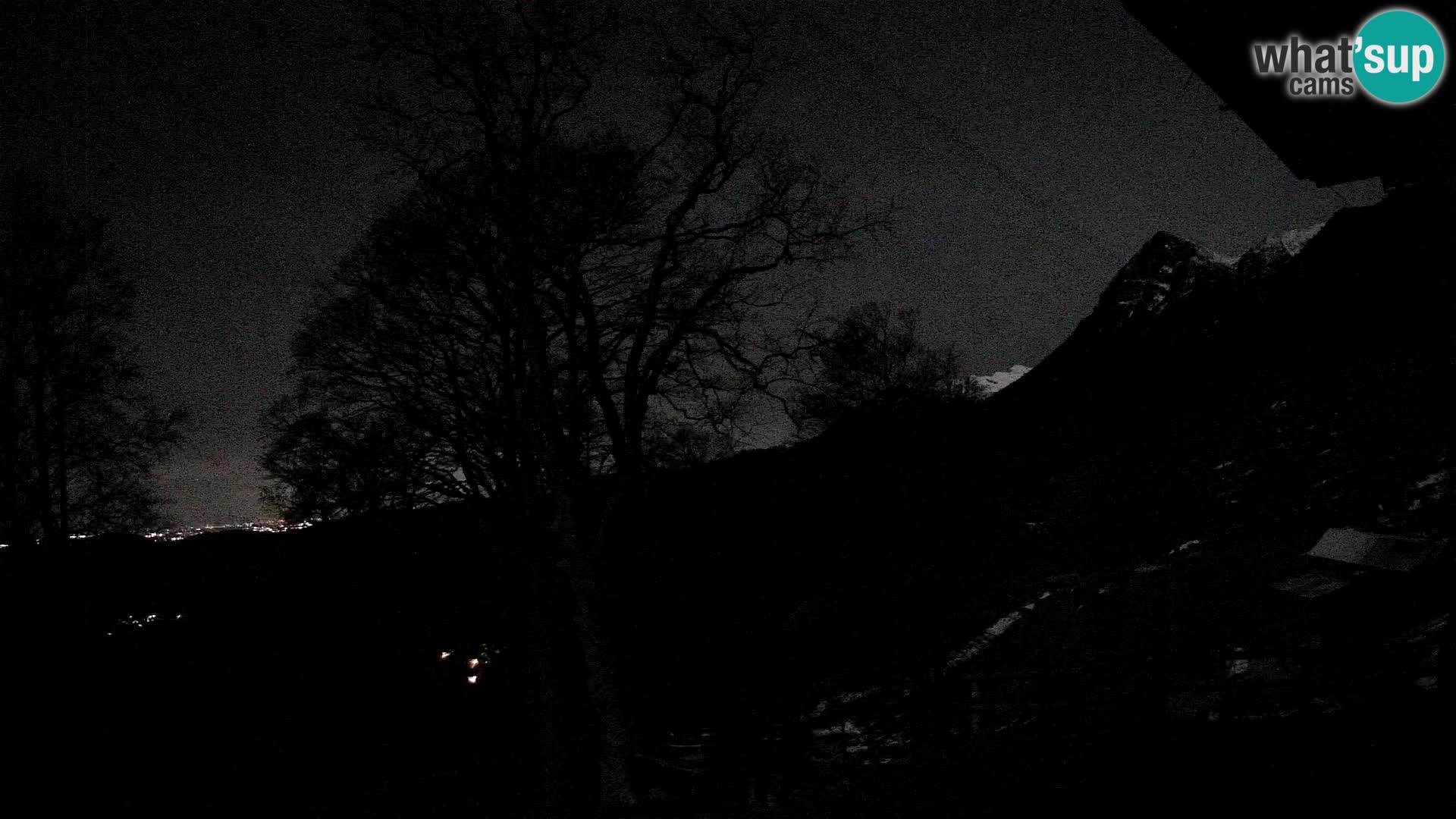 Baita di montagna Planina Razor webcam (1315) | vista su Tolminski Migovec