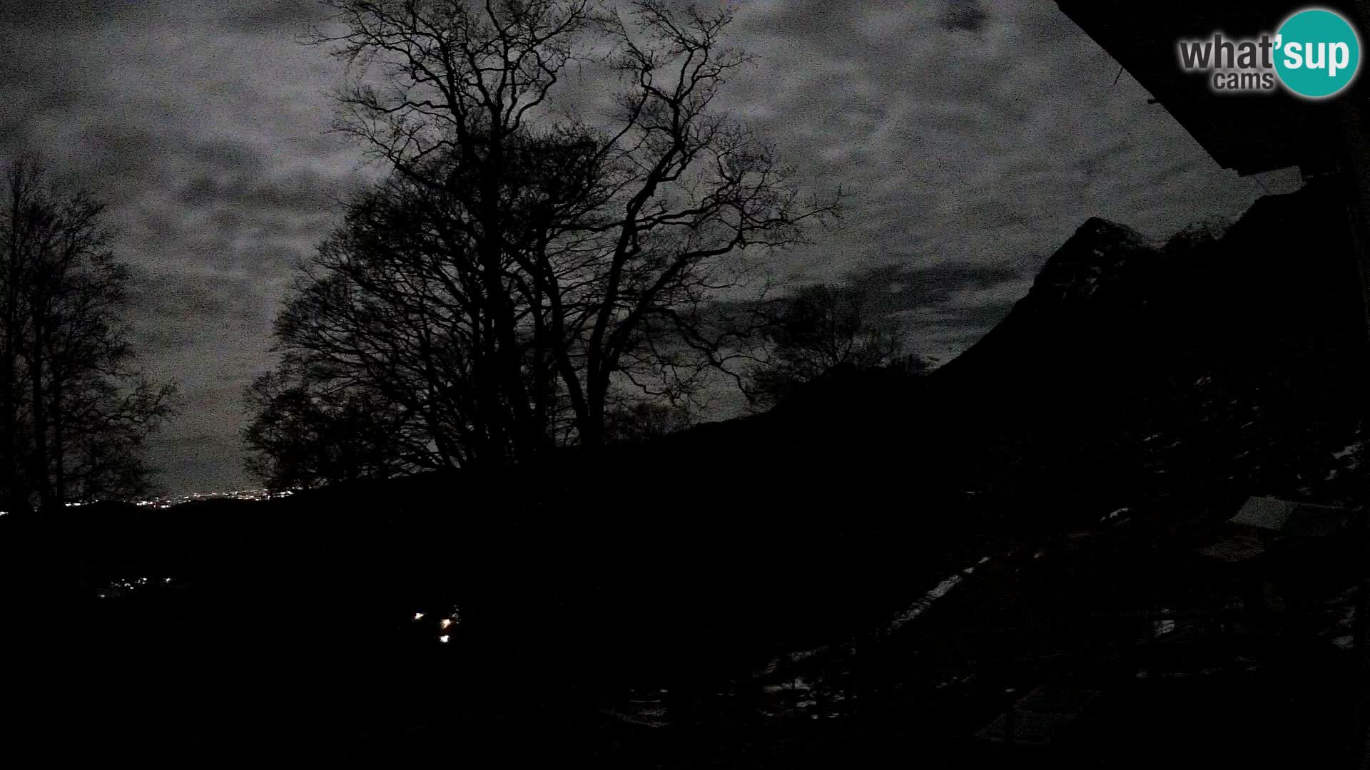 Baita di montagna Planina Razor webcam (1315) | vista su Tolminski Migovec