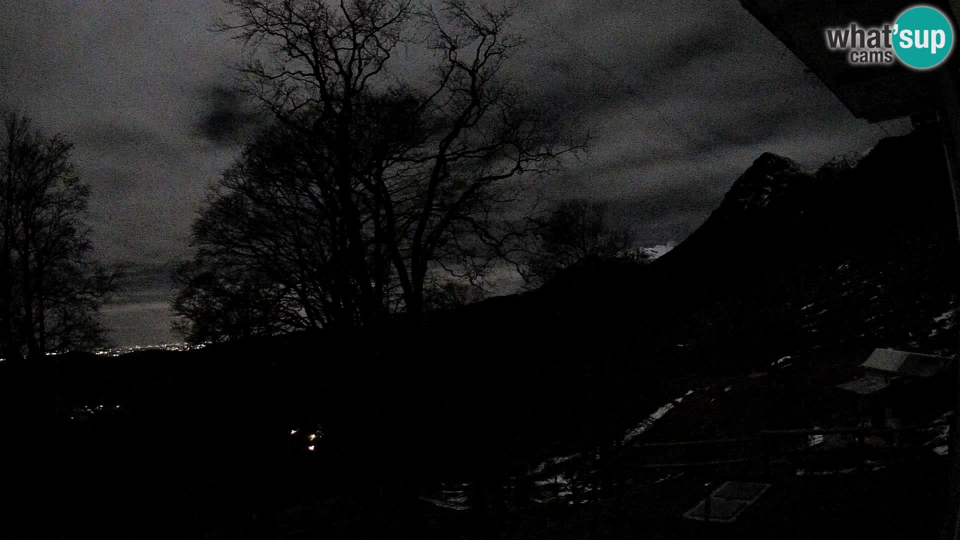 Baita di montagna Planina Razor webcam (1315) | vista su Tolminski Migovec