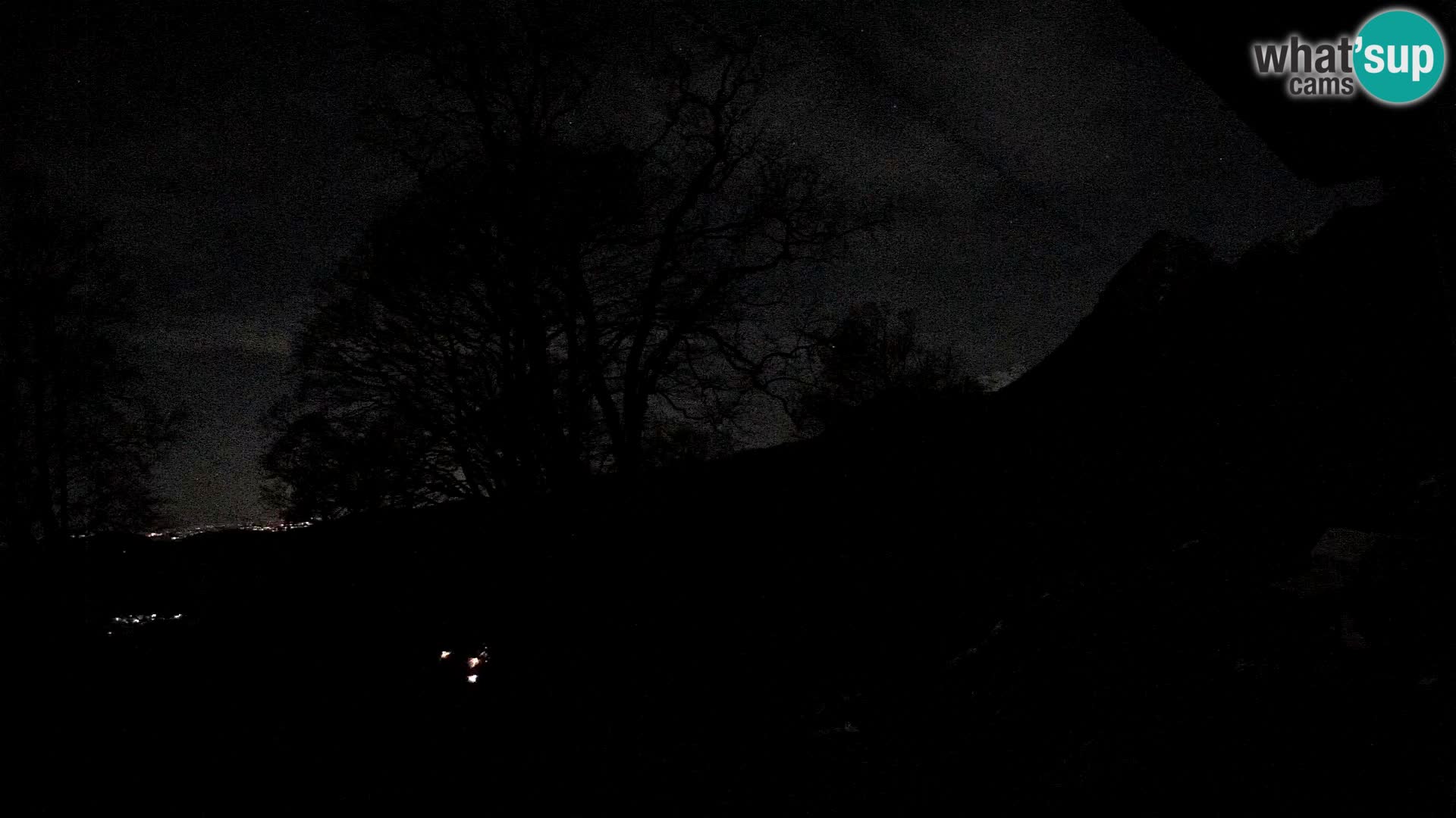 Planina Razor Bergütte Webcam (1315) | Blick auf Tolminski Migovec