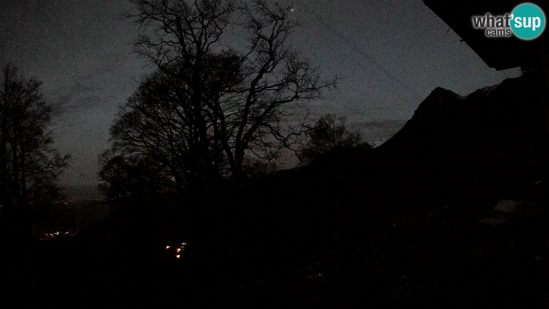 Baita di montagna Planina Razor webcam (1315) | vista su Tolminski Migovec