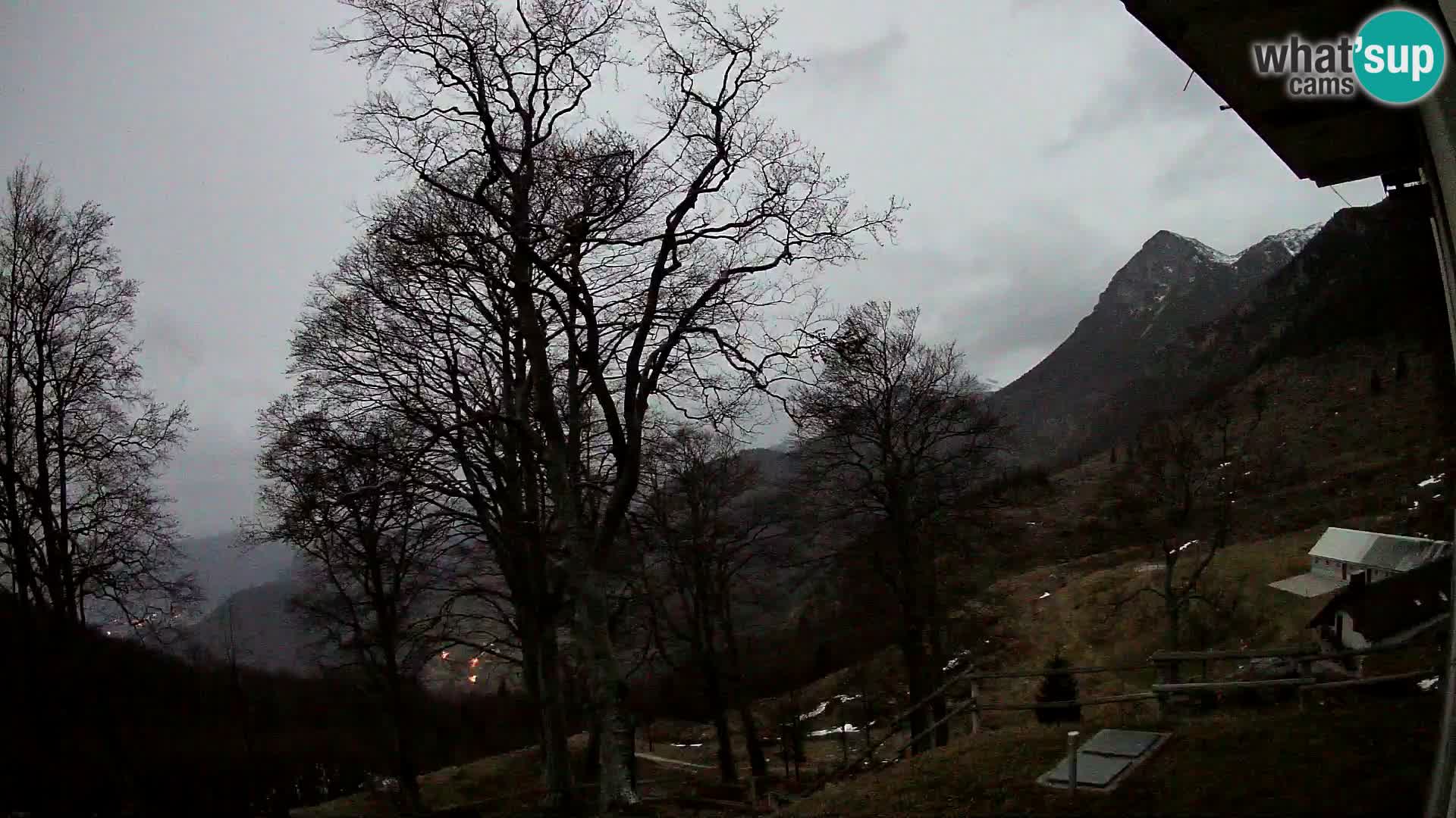 Planina Razor Mountain Hut live cam (1315) | view to Tolminski Migovec