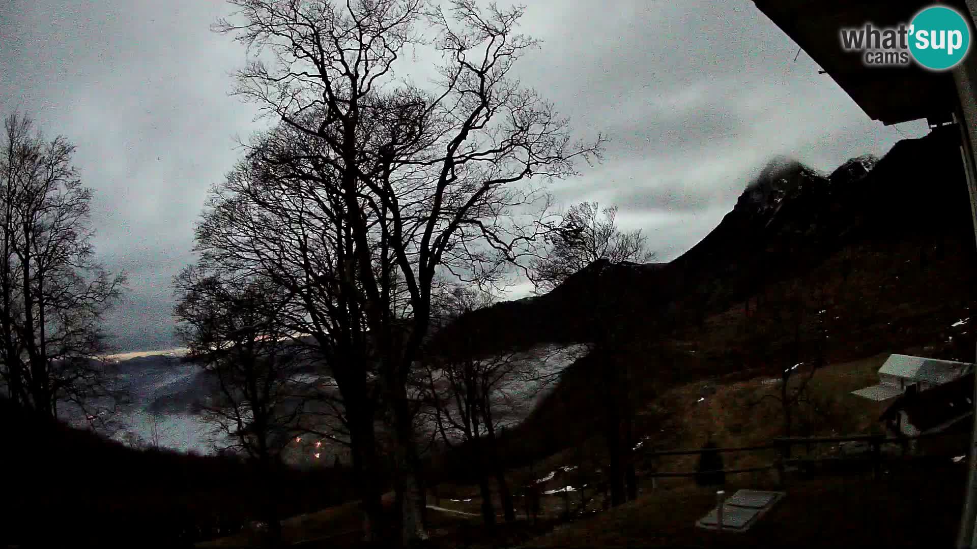 Planina Razor Bergütte Webcam (1315) | Blick auf Tolminski Migovec