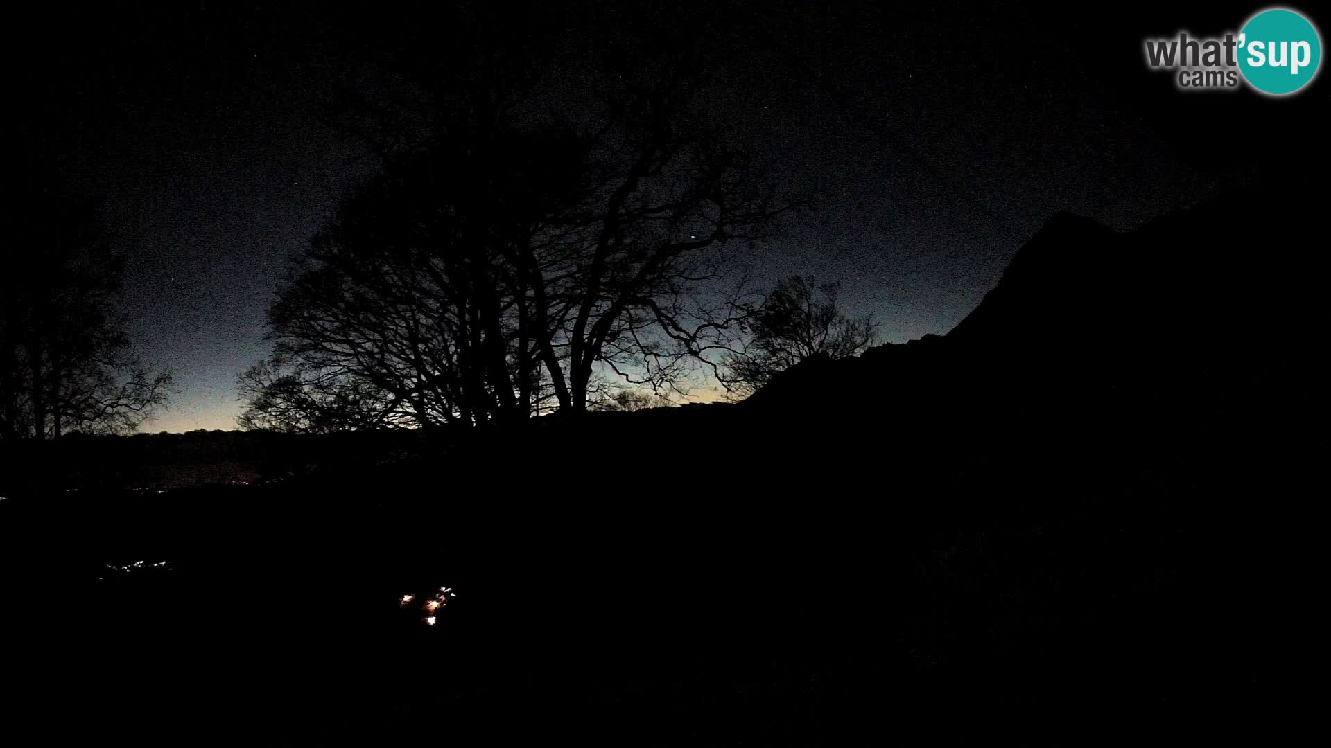 Planinarski dom na planini Razor (1315) | Pogled na Tolminski Migovec