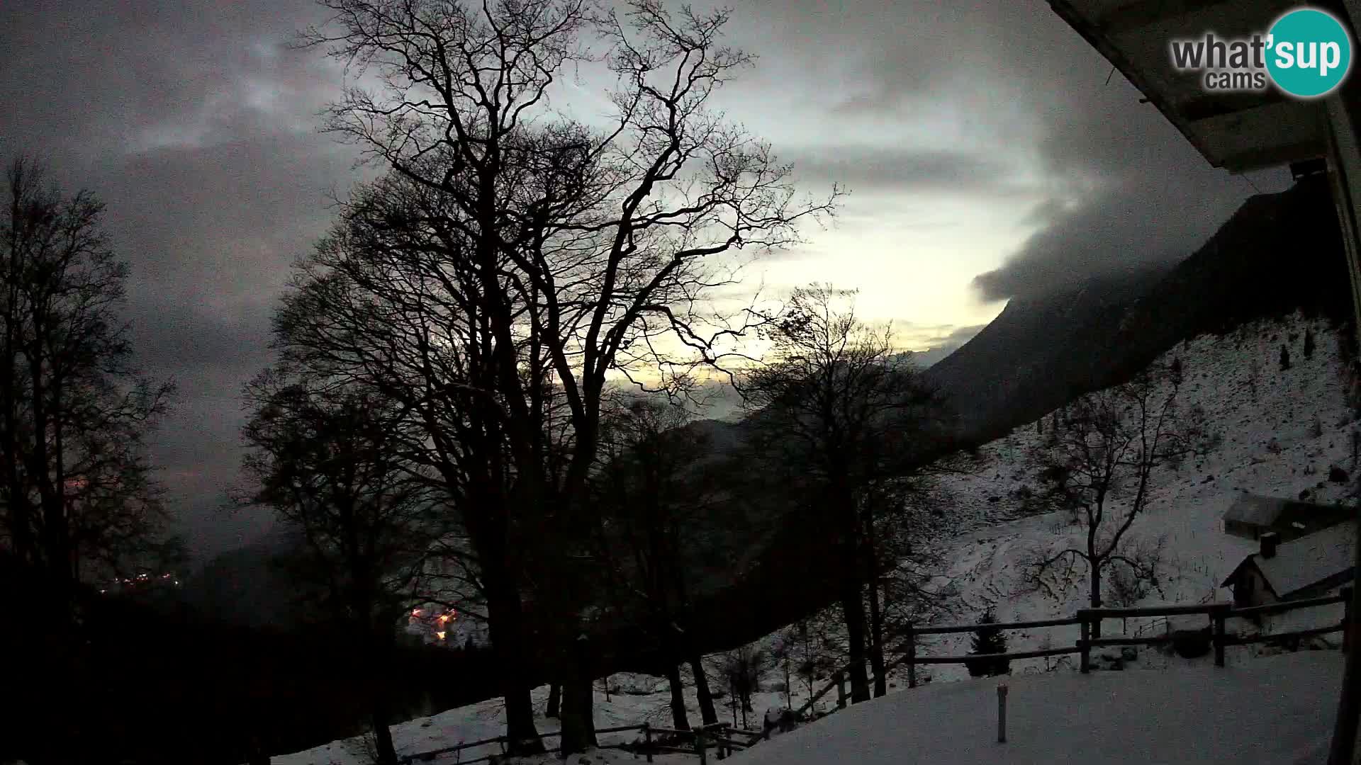 Refuge de la montagne Planina Razor caméra en direct (1315) | vue sur Tolminski Migovec