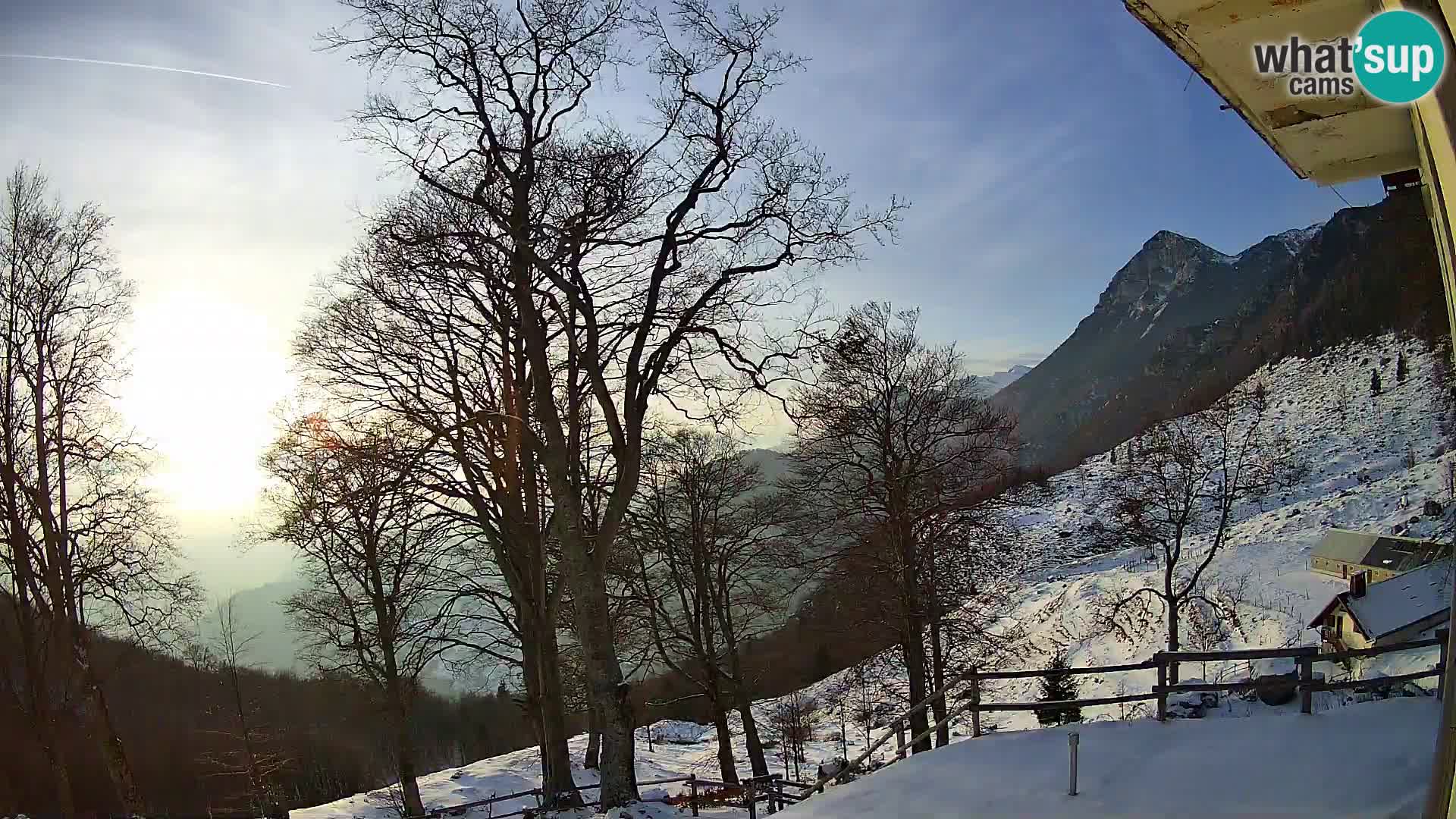 Refuge de la montagne Planina Razor caméra en direct (1315) | vue sur Tolminski Migovec