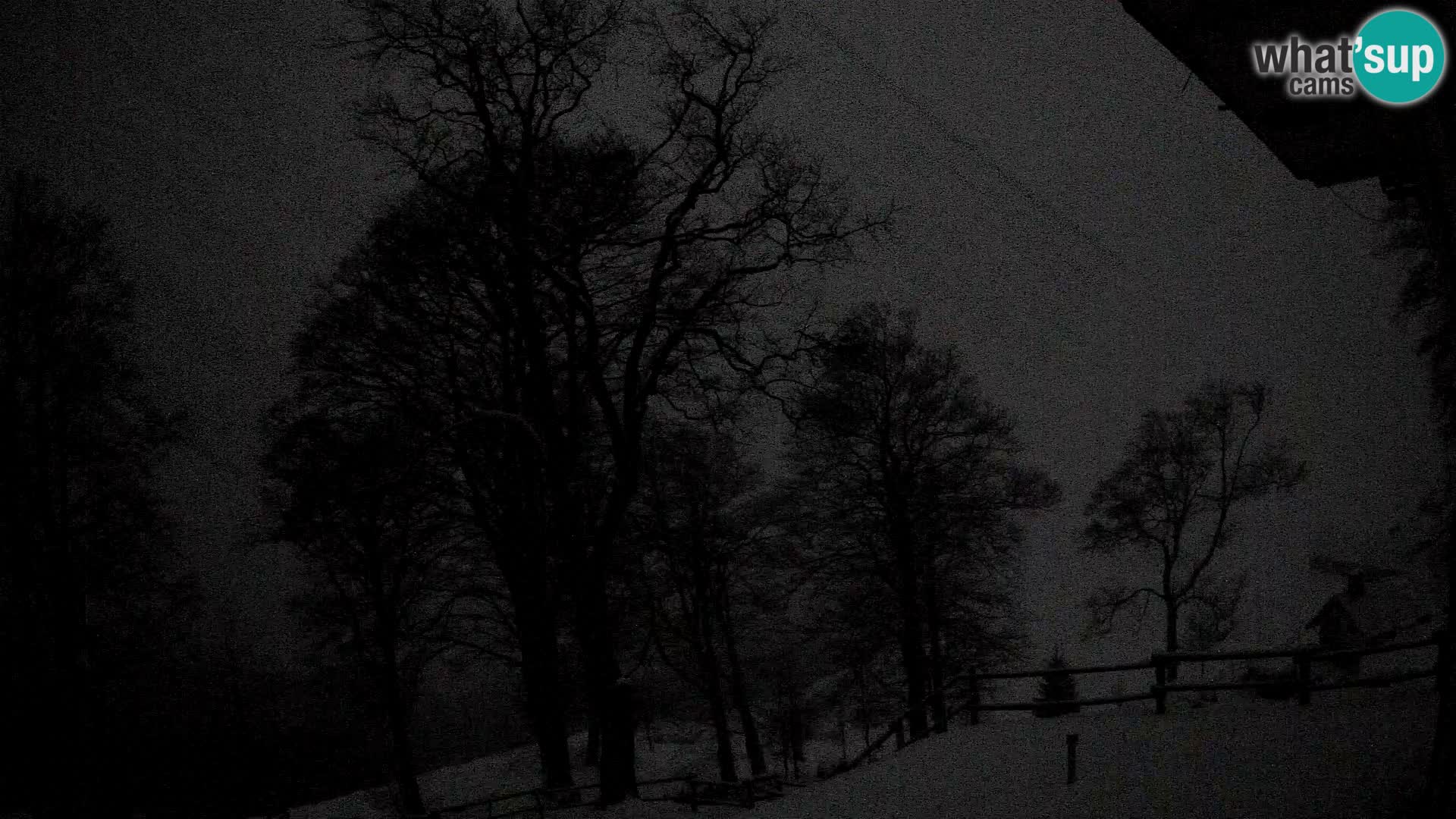 Baita di montagna Planina Razor webcam (1315) | vista su Tolminski Migovec