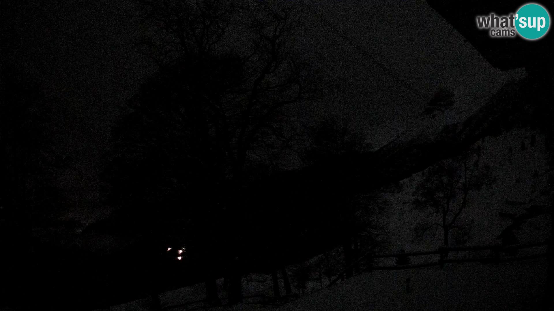 Baita di montagna Planina Razor webcam (1315) | vista su Tolminski Migovec