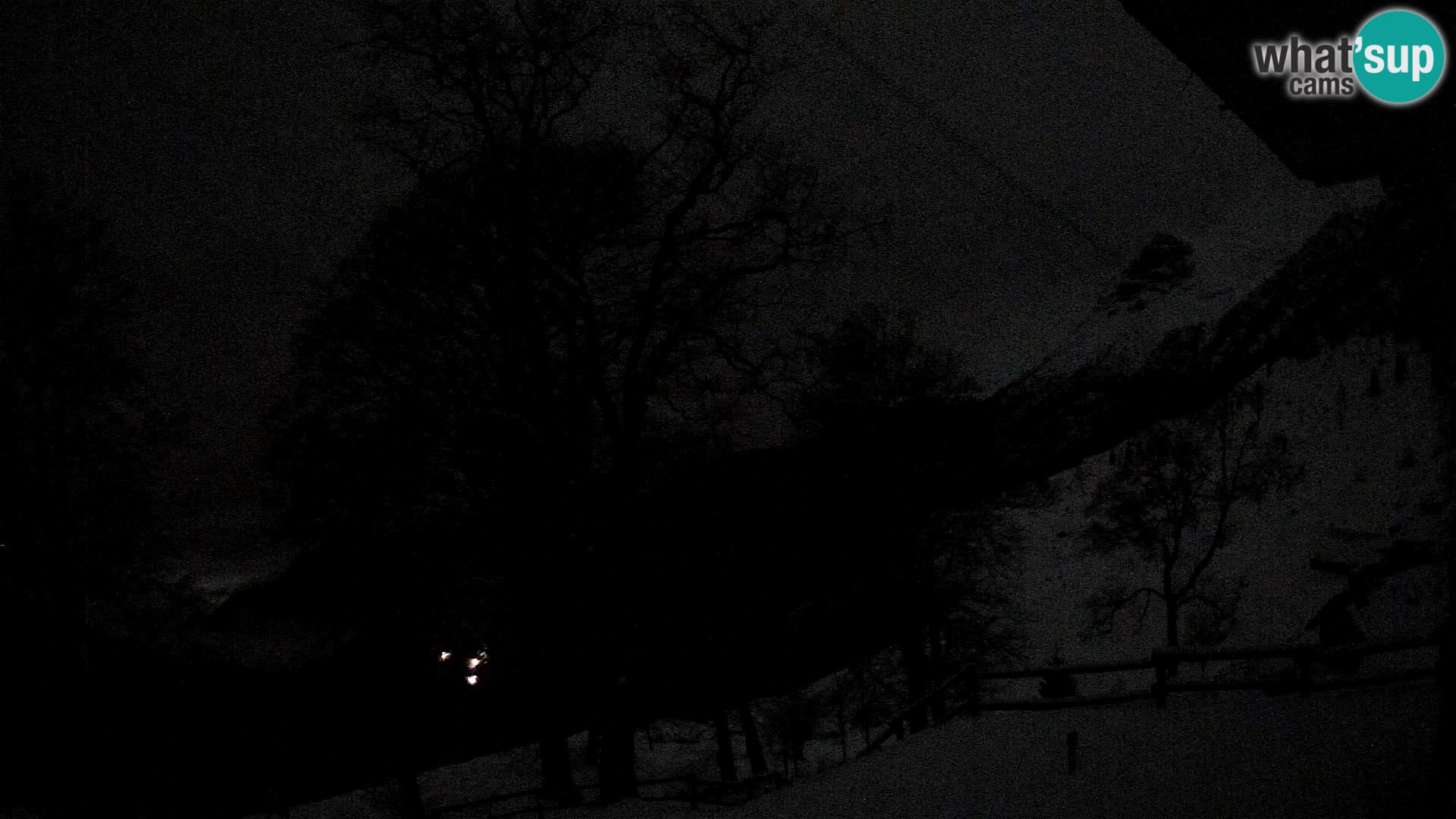 Baita di montagna Planina Razor webcam (1315) | vista su Tolminski Migovec