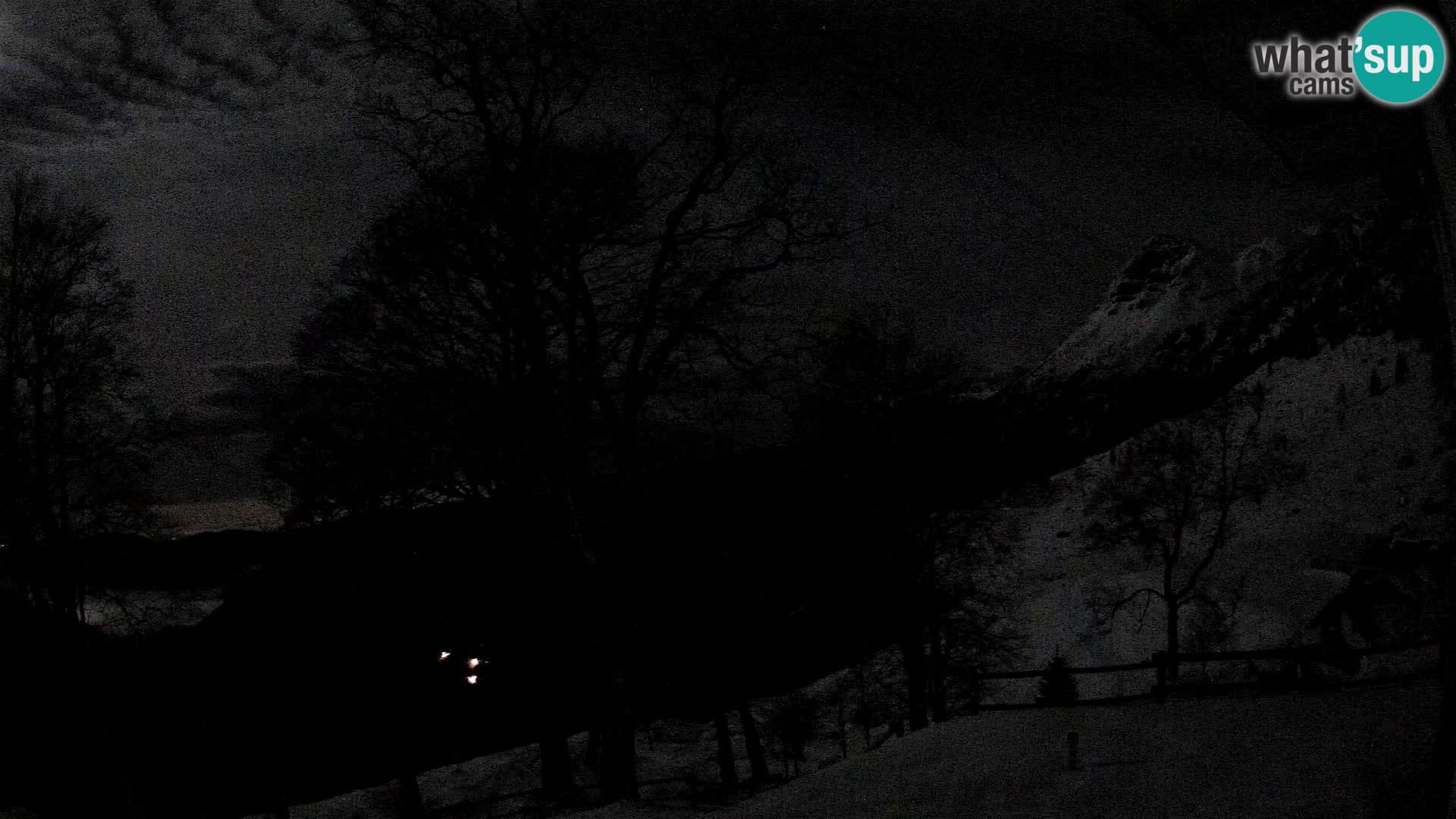 Baita di montagna Planina Razor webcam (1315) | vista su Tolminski Migovec