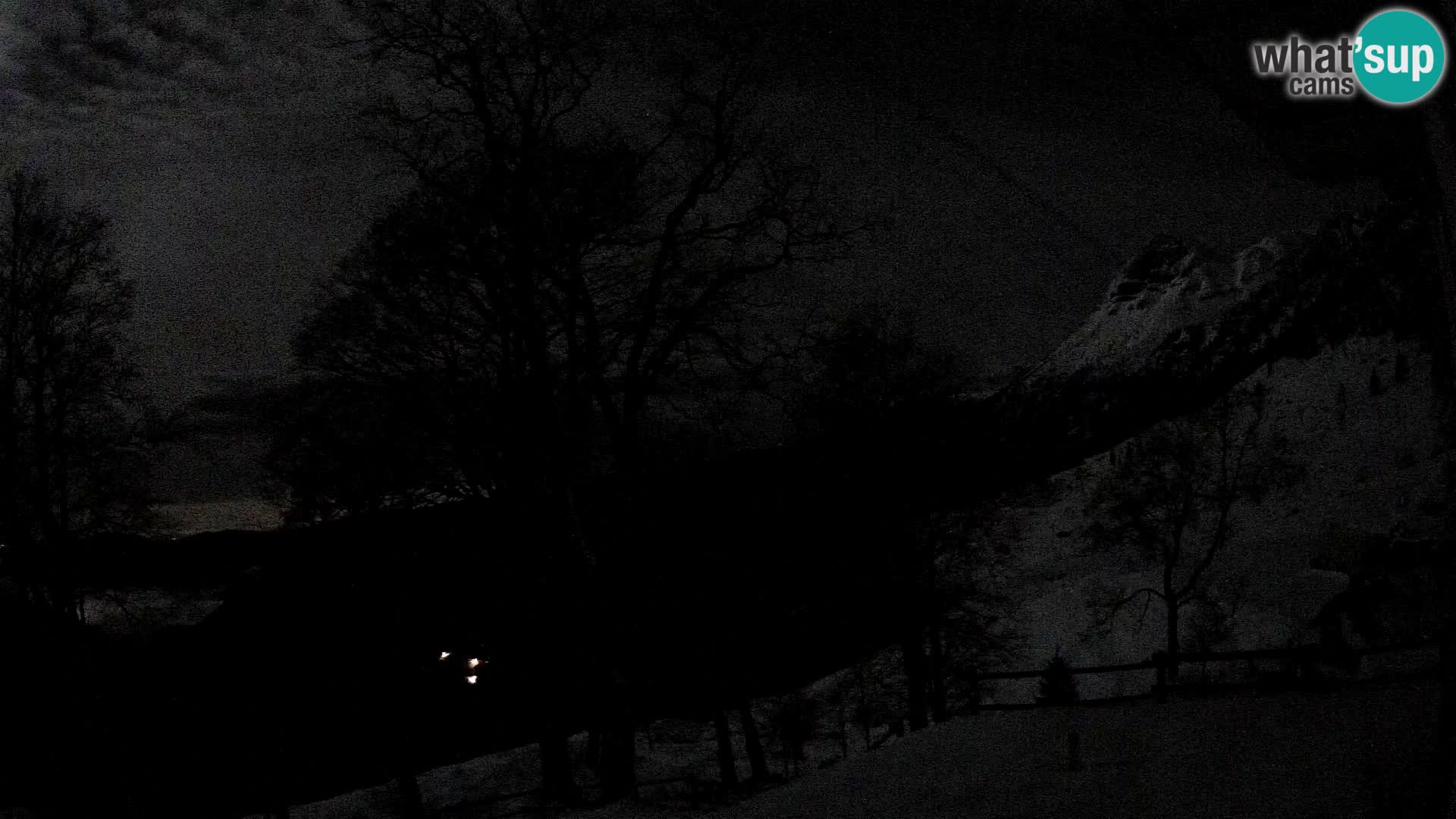 Baita di montagna Planina Razor webcam (1315) | vista su Tolminski Migovec