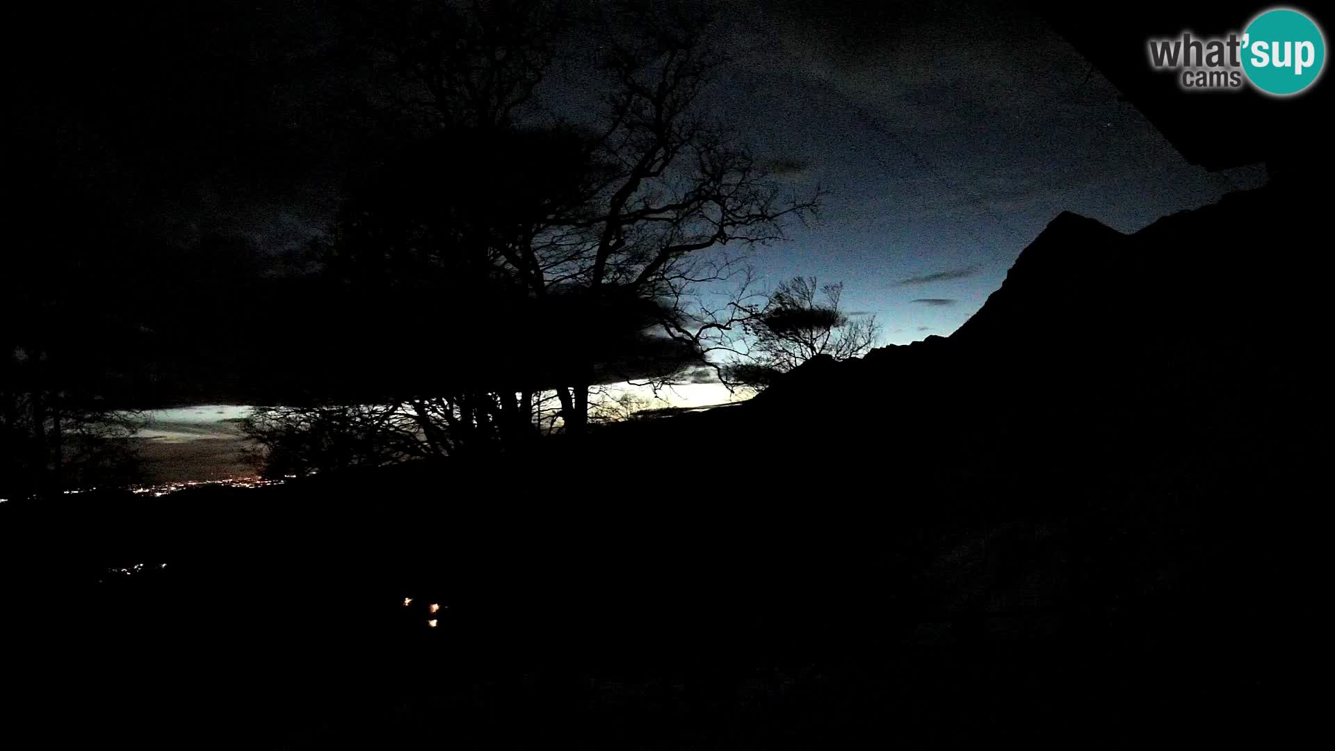 Refuge de la montagne Planina Razor caméra en direct (1315) | vue sur Tolminski Migovec
