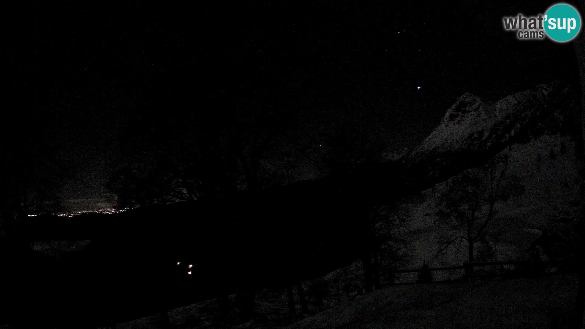 Baita di montagna Planina Razor webcam (1315) | vista su Tolminski Migovec