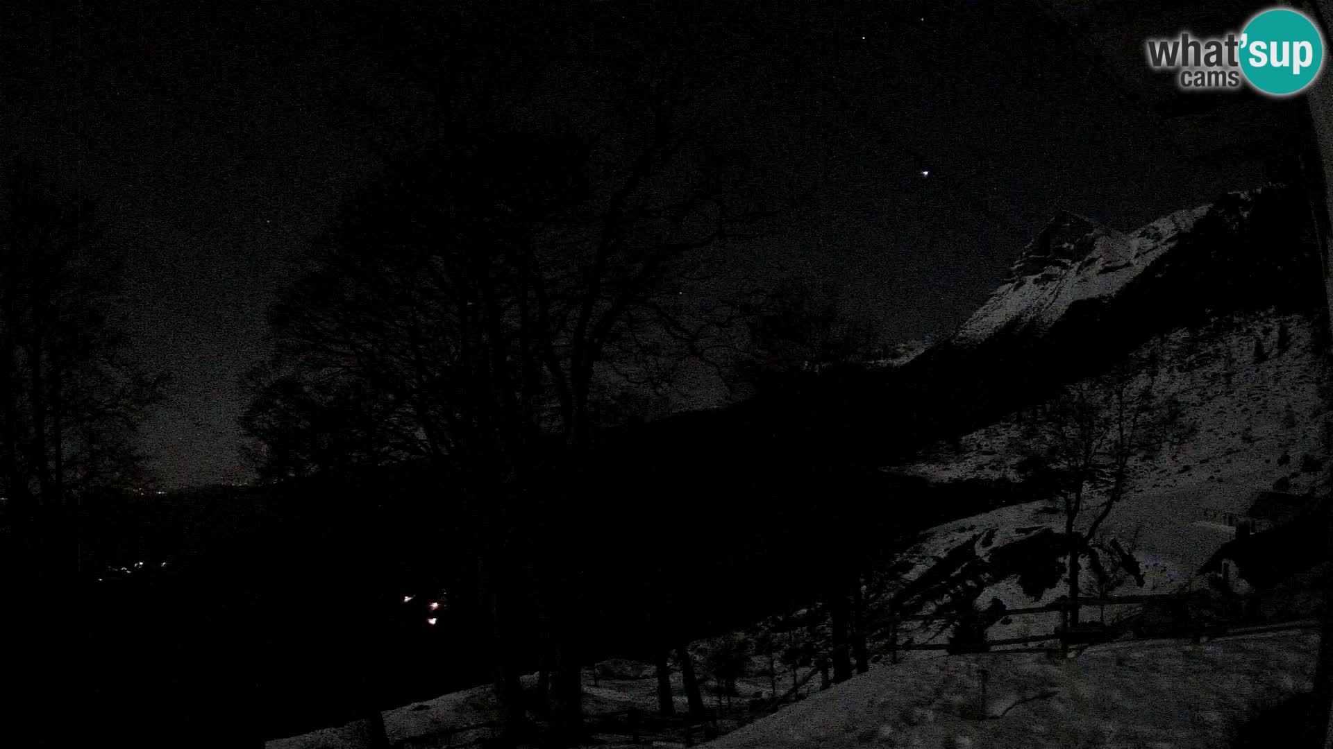 Refuge de la montagne Planina Razor caméra en direct (1315) | vue sur Tolminski Migovec