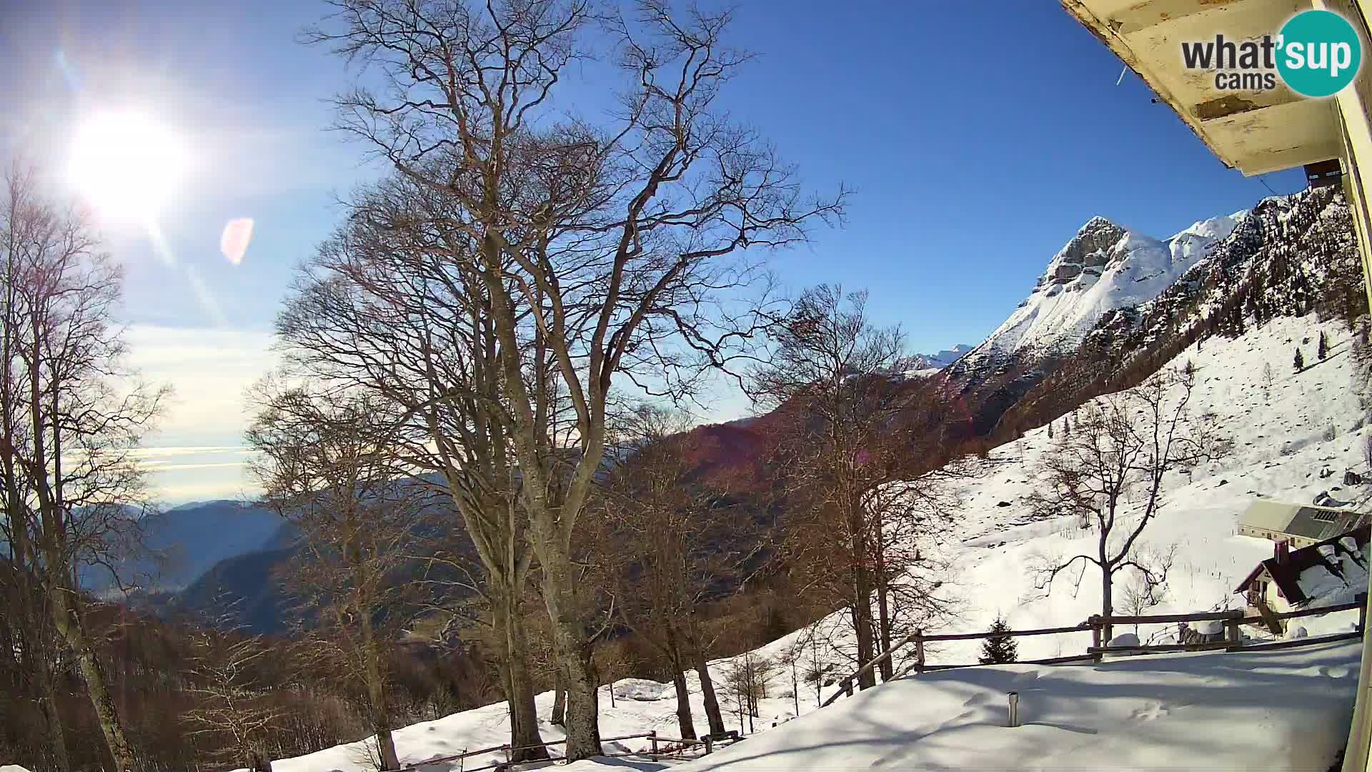 Planinarski dom na planini Razor (1315) | Pogled na Tolminski Migovec